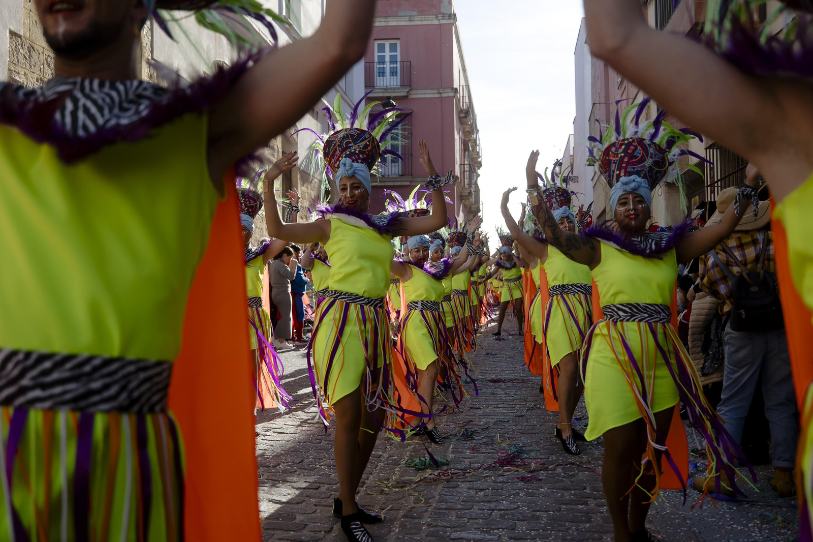 Búscate en las imágenes de la cabalgata de carnaval del Puerto de Santa María