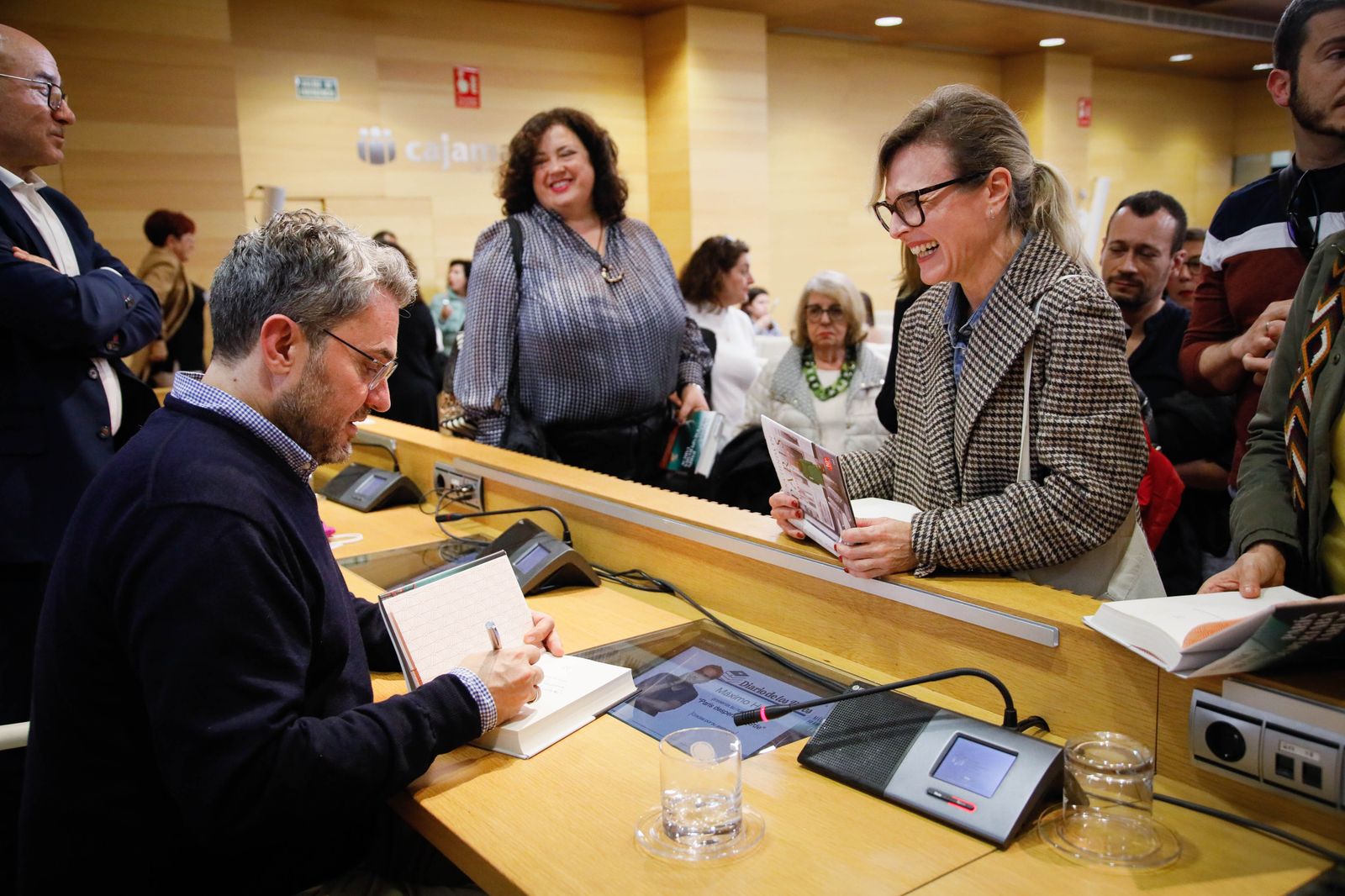 ¿Has estado en la presentación del libro de Máximo Huerta? Entra en la galería y buscate