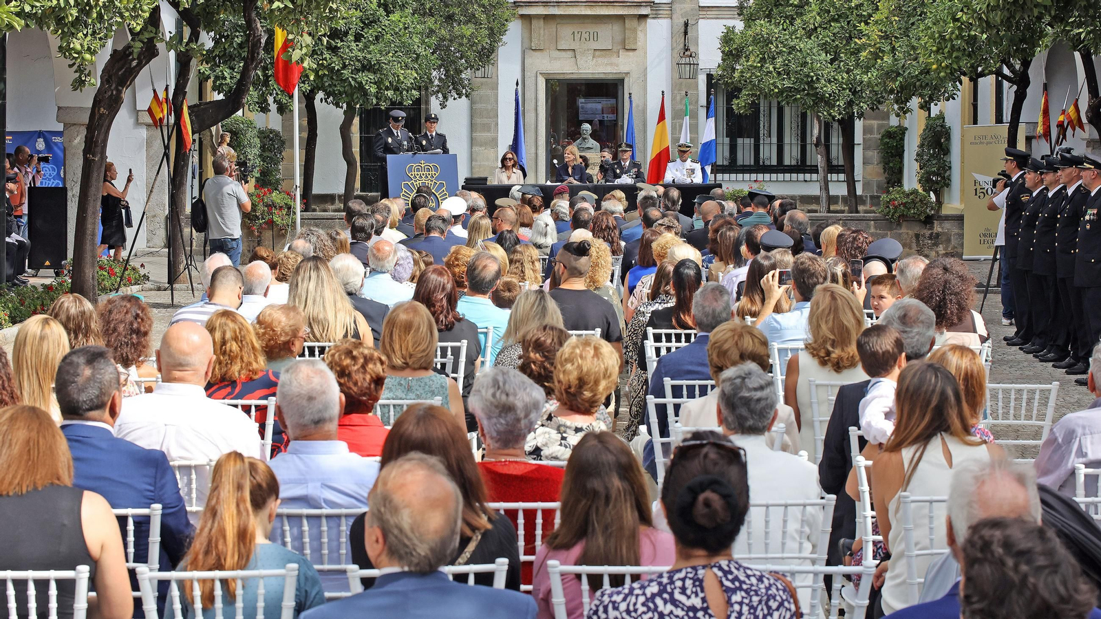 Imágenes del Día de la Policía Nacional en las Bodegas Fundador de Jerez