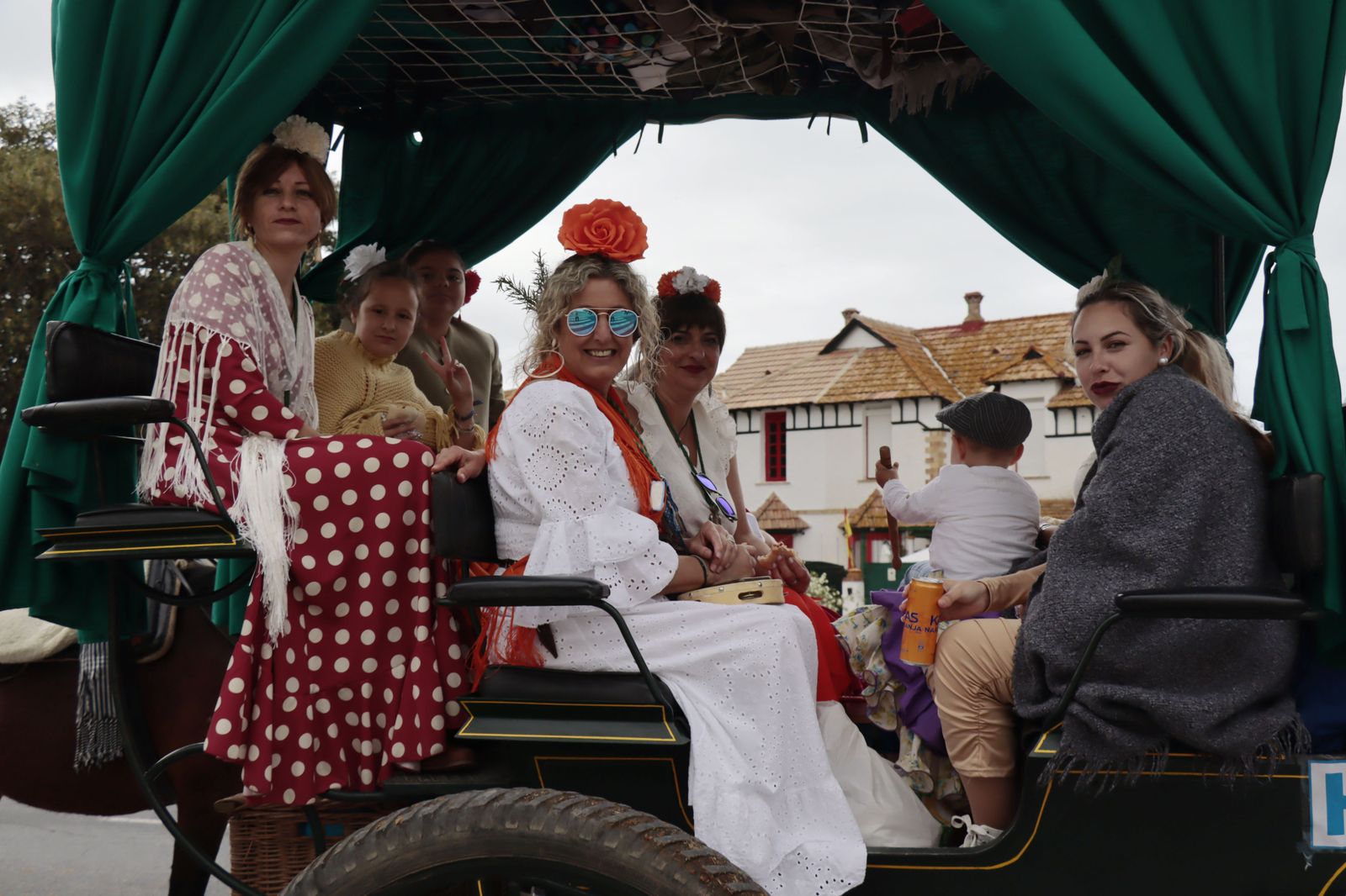 Imágenes de los carros de la Hermandad del Rocío de Huelva