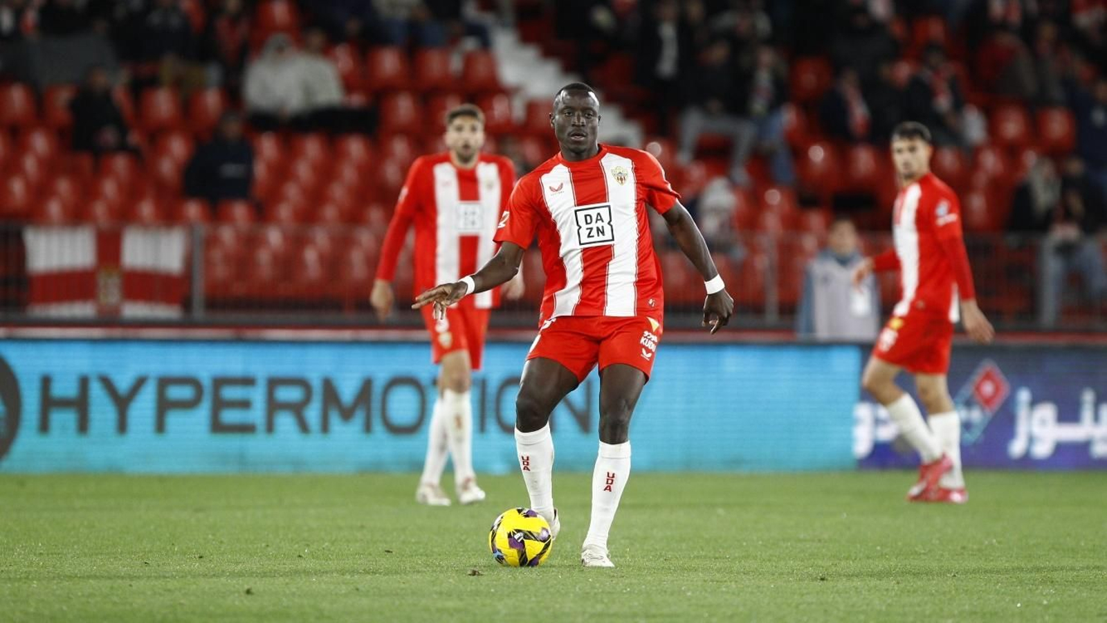 Dion Lopy, clave en la medular de los rojiblancos.