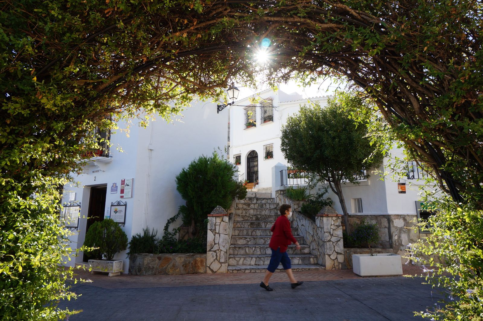 Las fotografías de un paseo por Zuheros, el municipio de Córdoba que resiste libre de covid