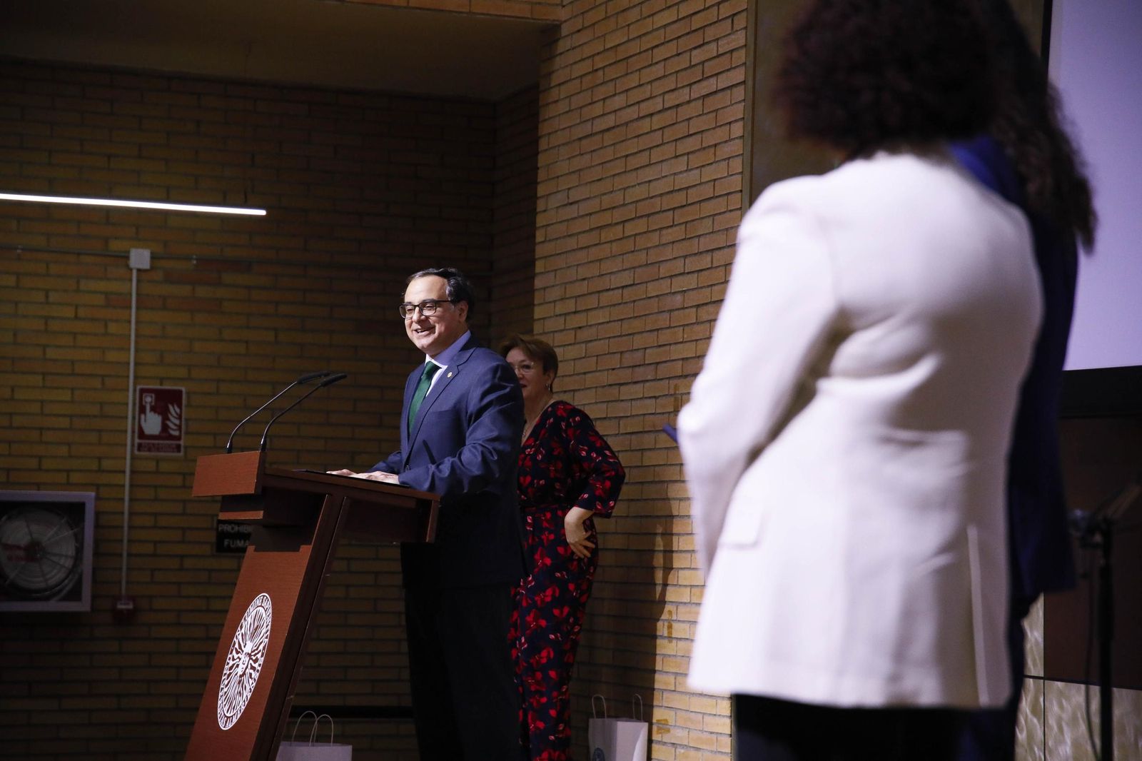 Las imágenes del acto de entrega de la Medalla de Oro a José Fernández Torres Tomatito, en la Universidad de Almería