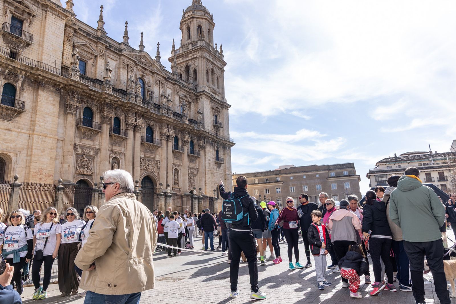 En imágenes: deporte y solidaridad se dan la mano en la VI Carrera-Caminata de la Hermandad de la Buena Muerte (2)