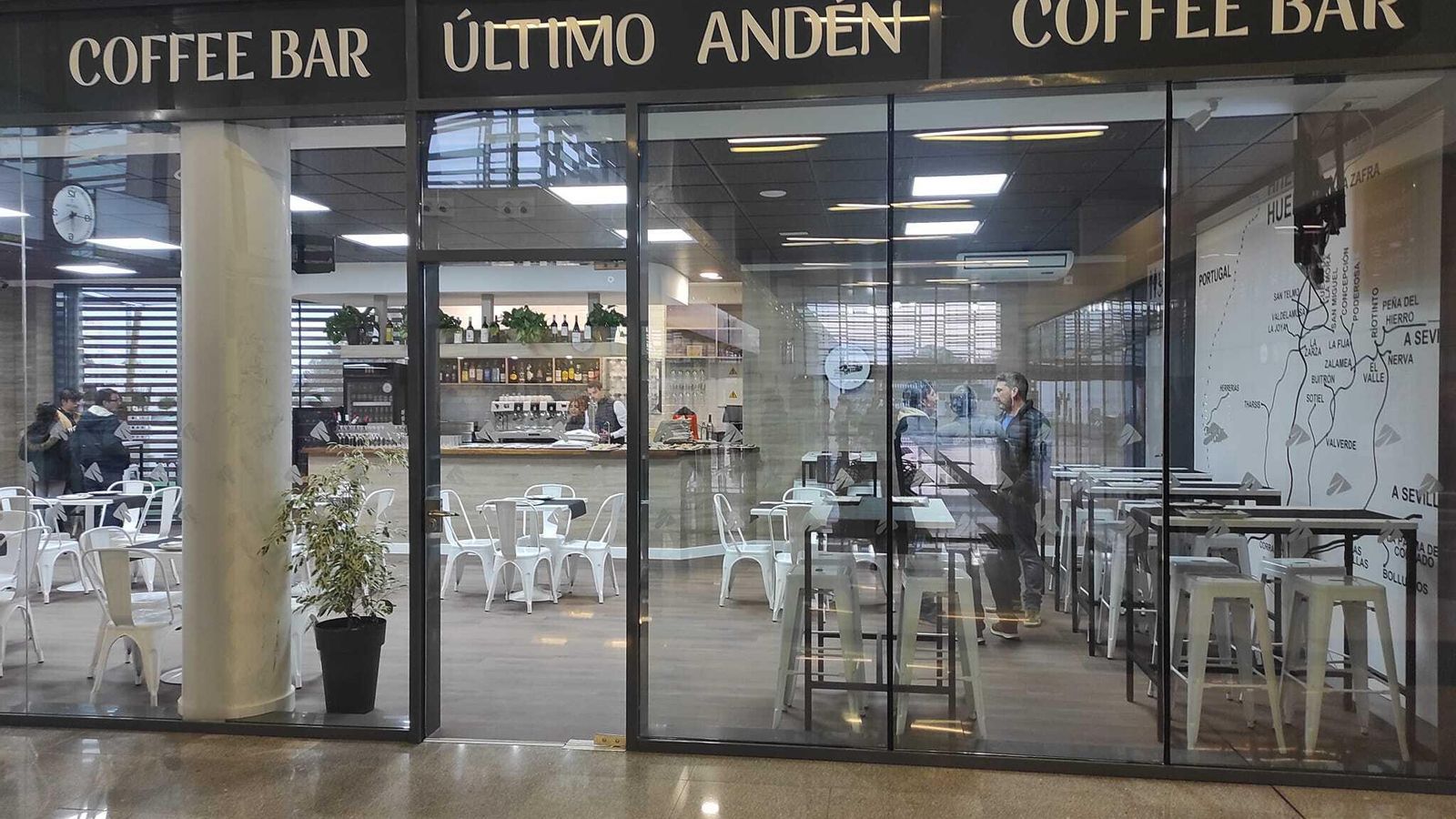 Último Andén, desde dentro de la Estación de Renfe