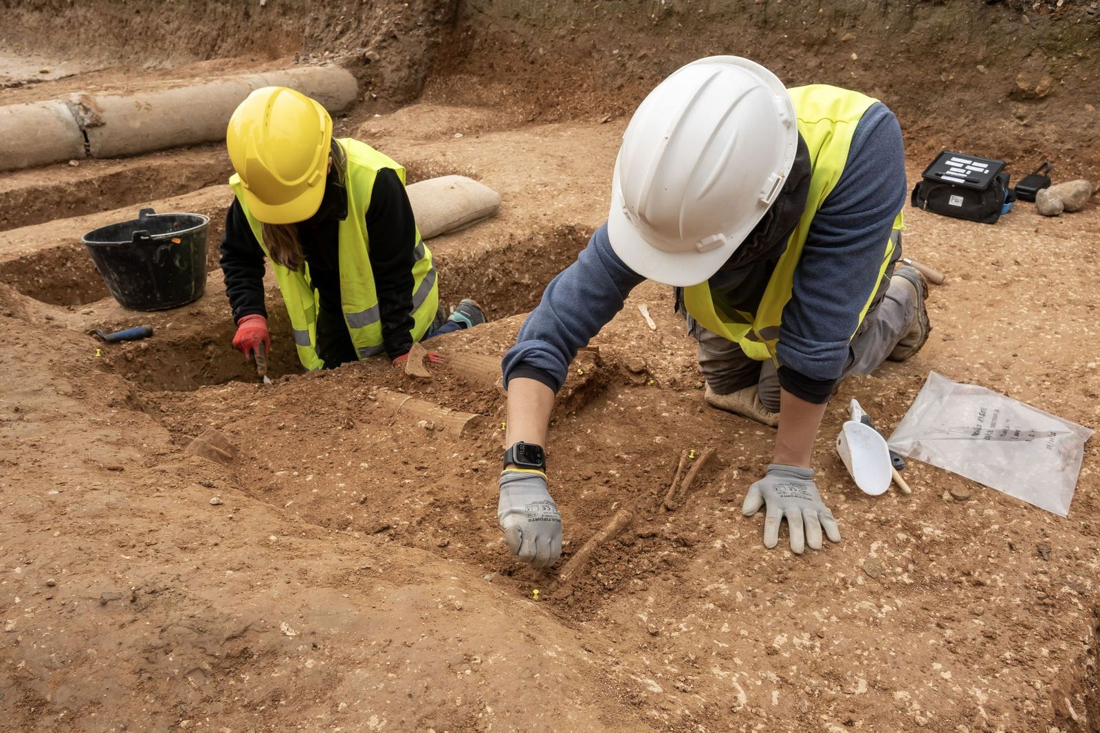 Restos óseos de la época medieval andalusí aparecidos en la obra del Metro de Sevilla