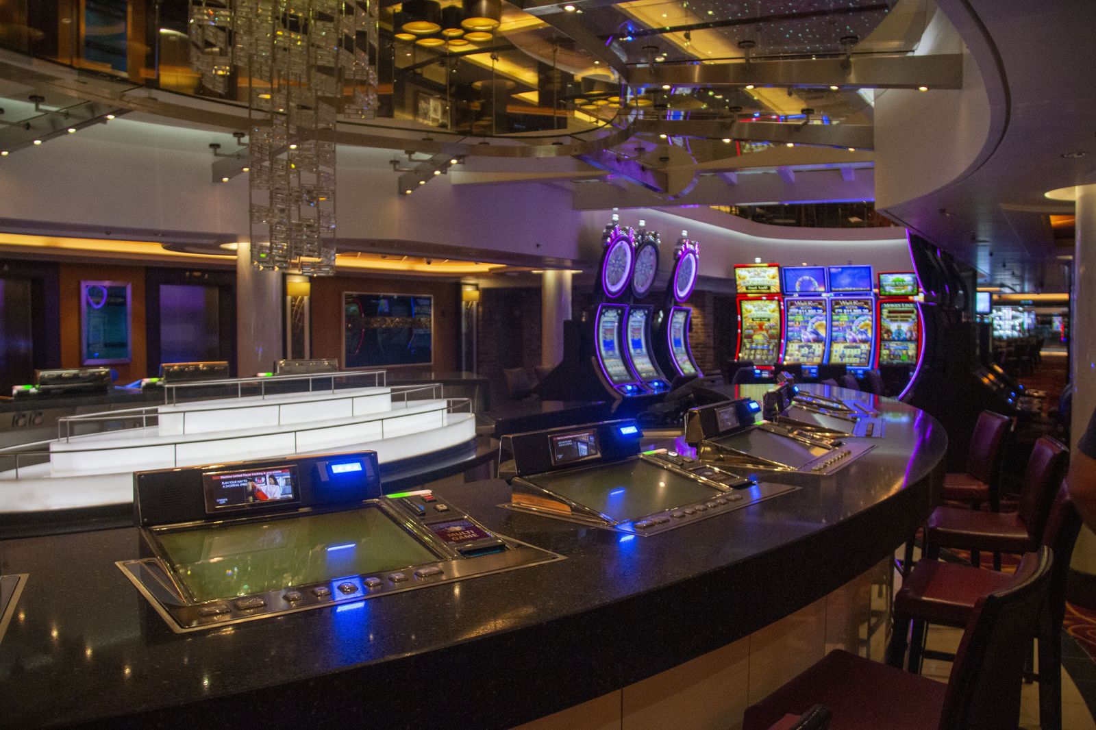 El Puerto de Motril recibe el mayor buque de su historia, en imágenes