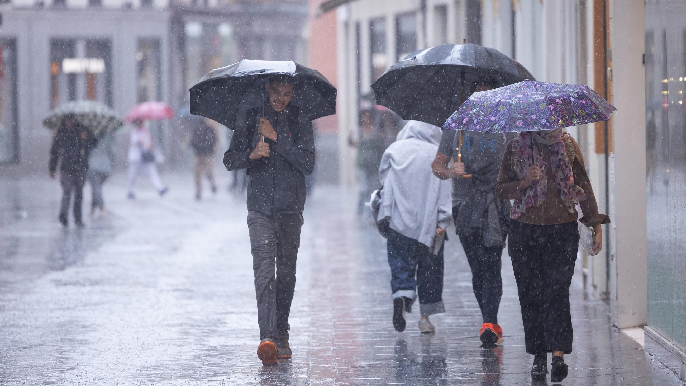 Llega una nueva borrasca: estos son los días con riesgo de lluvia en Sevilla esta semana