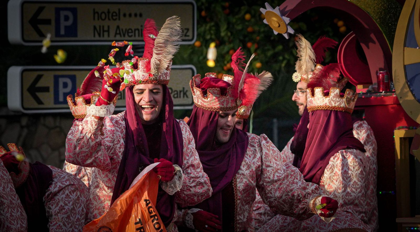 Imágenes de la cabalgata de Reyes Magos en Jerez