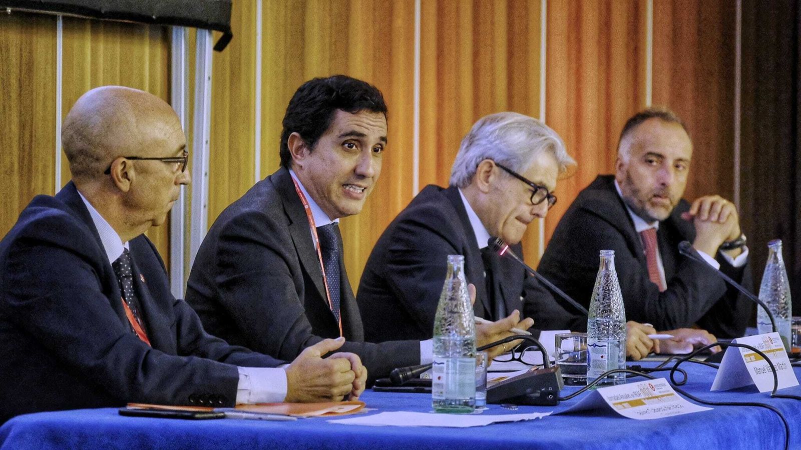 Imagen de la inauguración oficial de la jornada de los Economistas