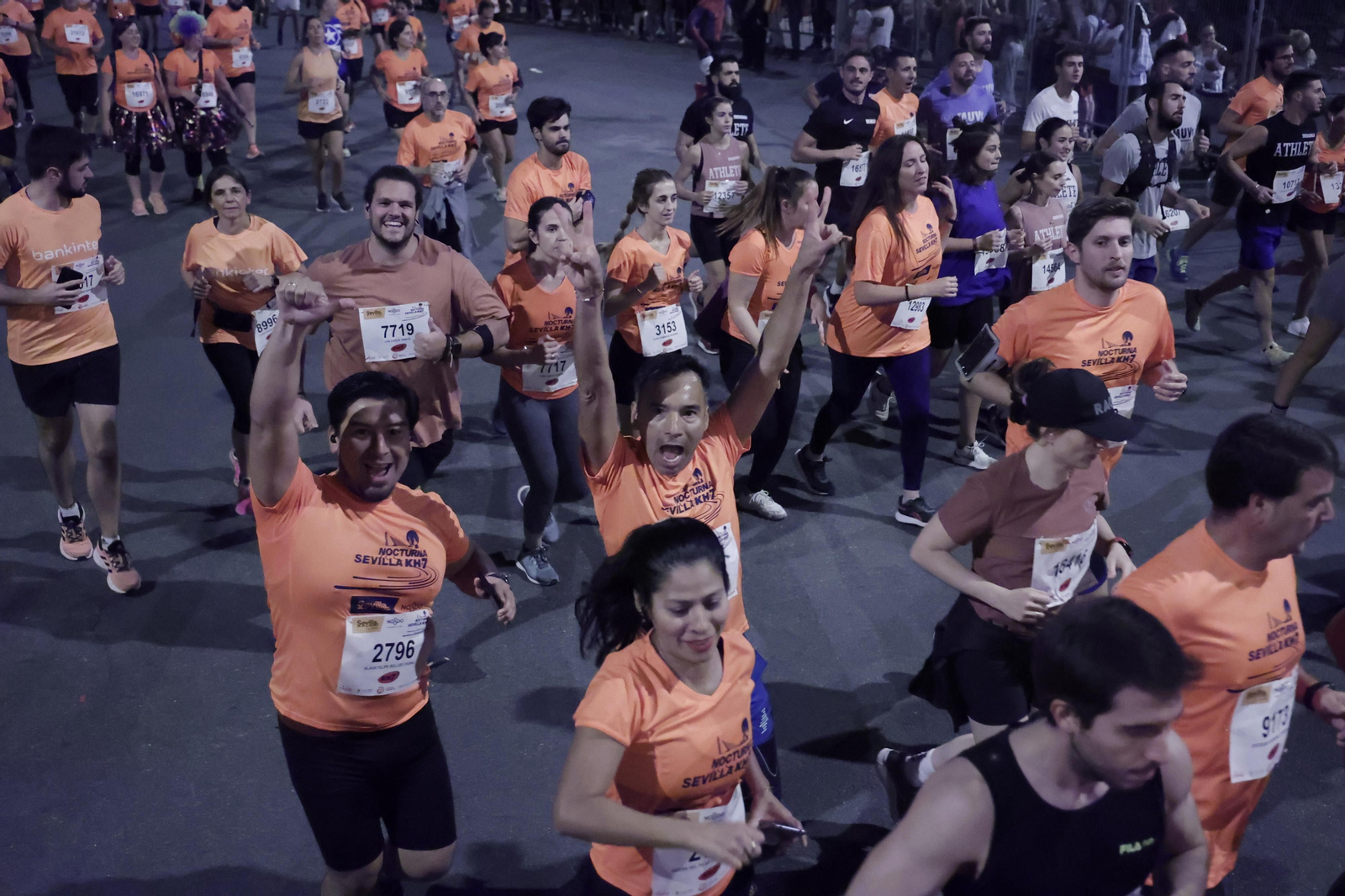 Búscate en la Carrera Nocturna de Sevilla (8)