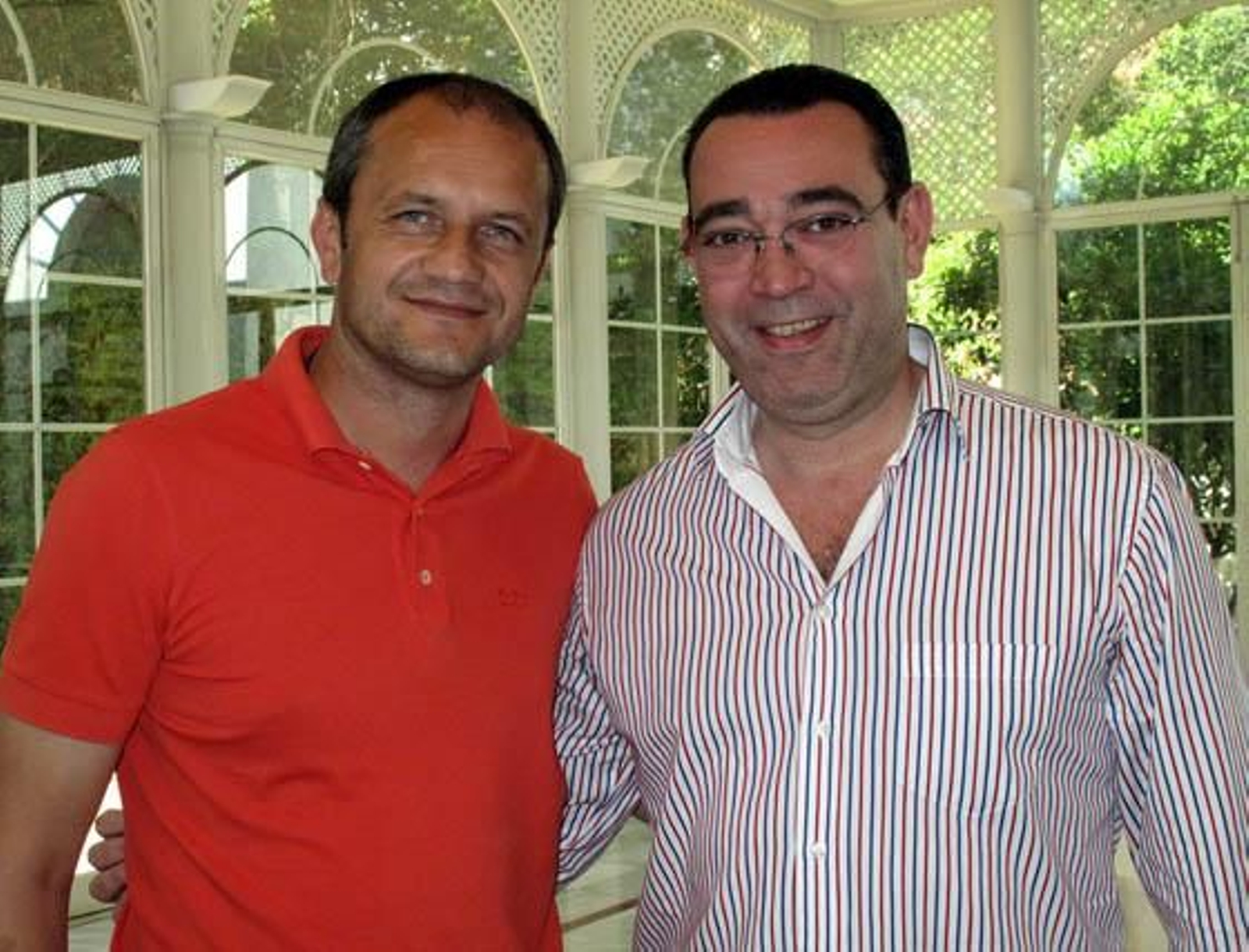 El ex futbolista Risto Vidakovic y Emilio Guerrero (Mariscos Emilio).

Foto: Victoria Ramírez