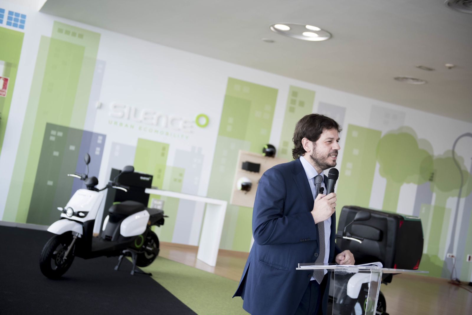 El director general del Grupo Ávolo, Ion Arévalo, durante su intervención.