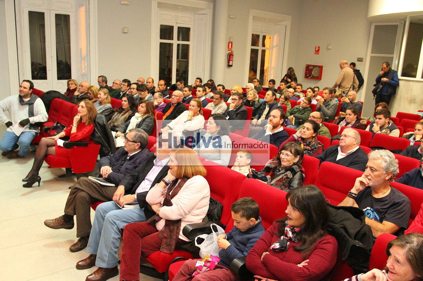 Imágenes de la presentación del libro de Juanma Garrido "No quiero verte llorar".