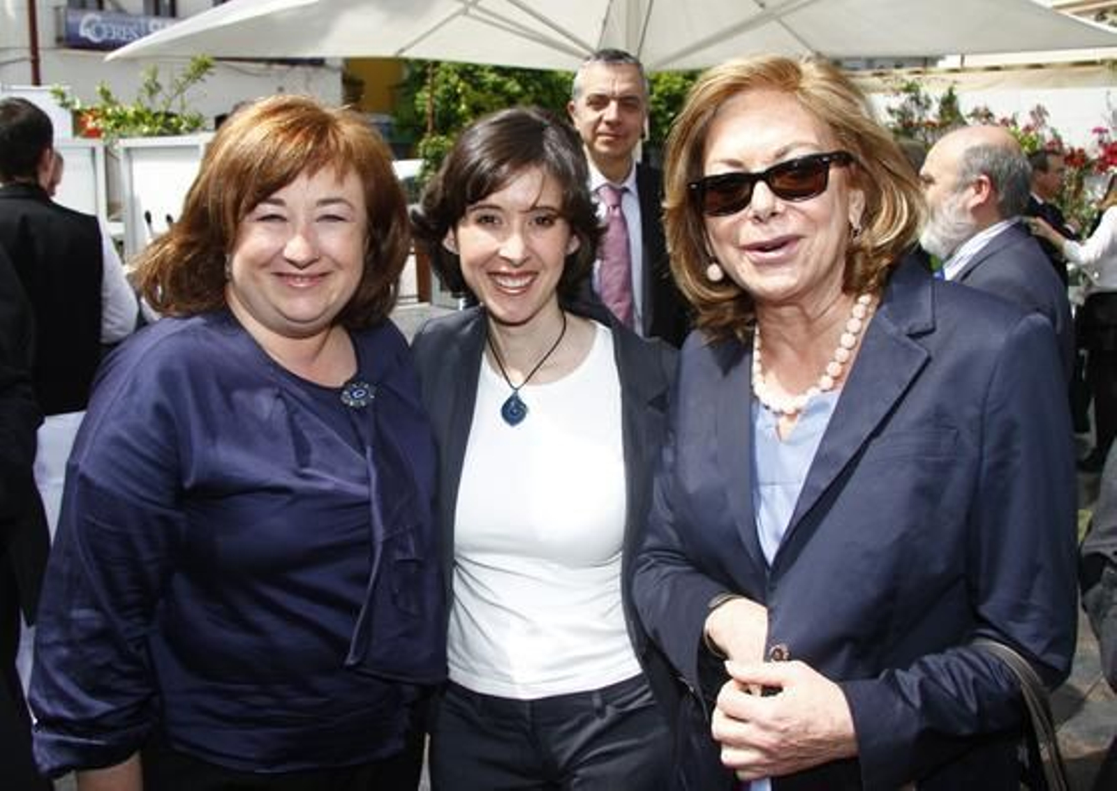 Rosa Castillejo, secretaria general de la Presidencia de la Junta, con Amparo Rubiales, consejera de Estado.

Foto: Juan Carlos Vázquez y Victoria Hidalgo