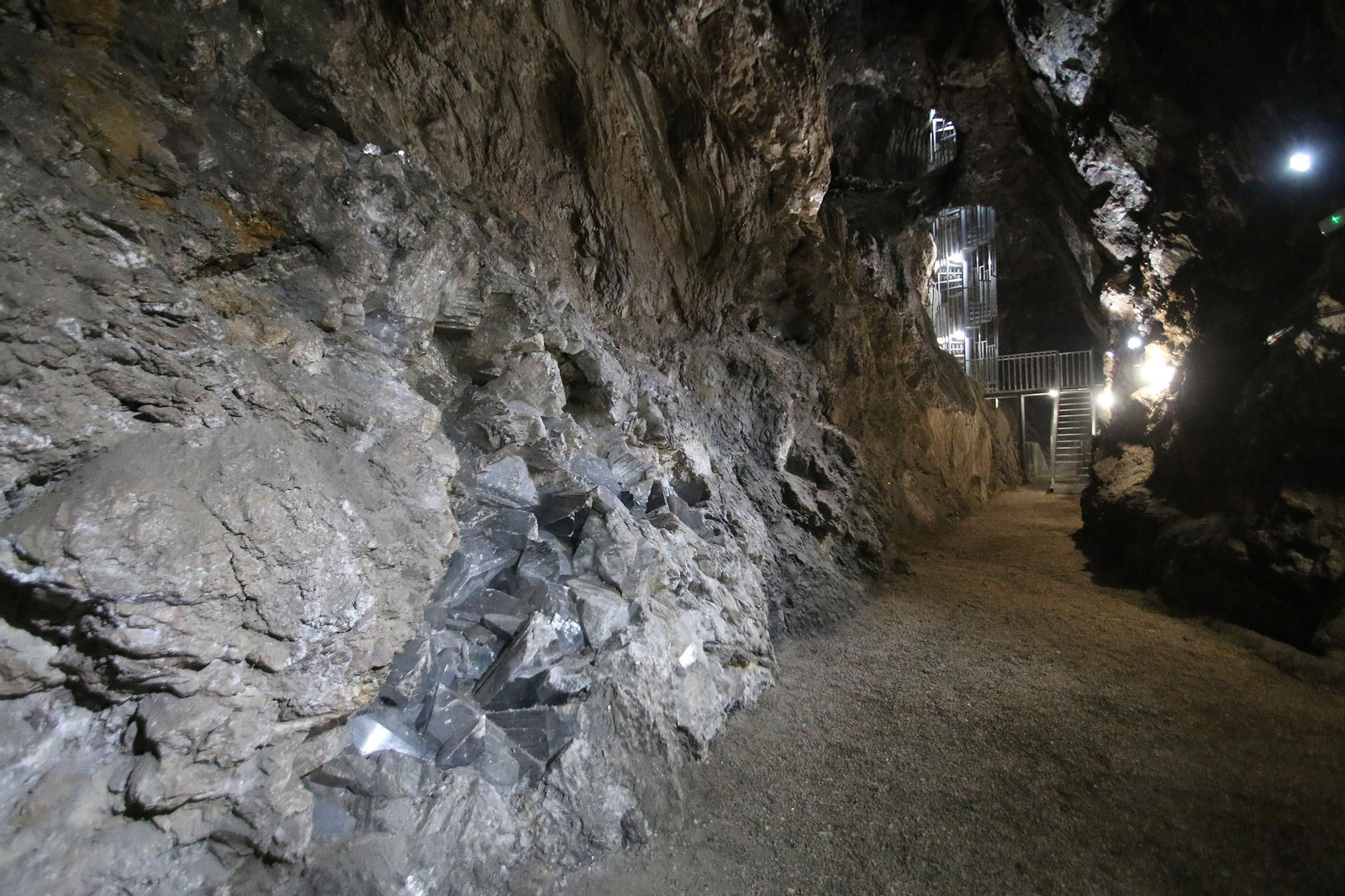 Fotogalería de la Geoda Gigante de Pulpí