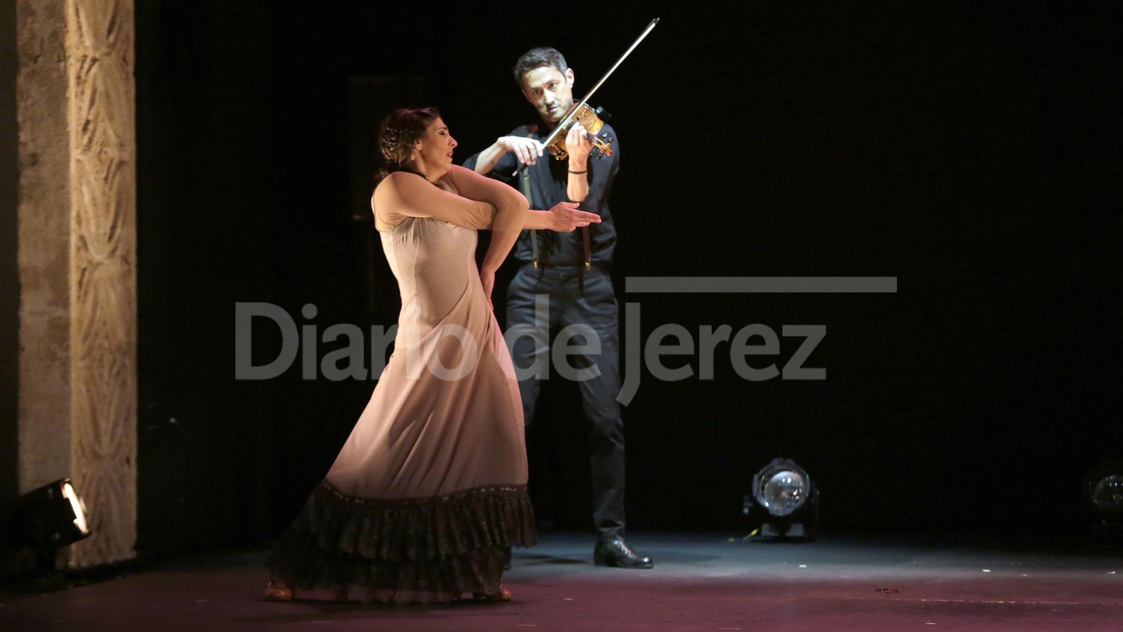 Mónica Iglesias con 'Tálamo' en Compañia