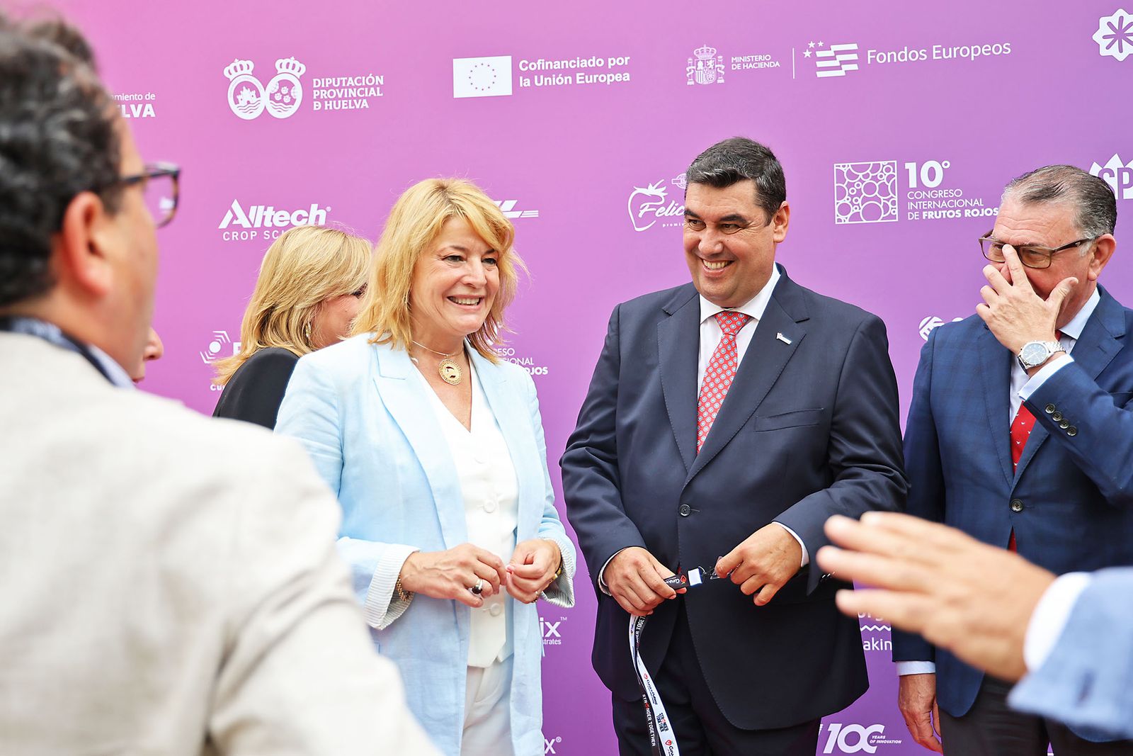 Imágenes de la inauguración del X Congreso de Frutos Rojos de Huelva