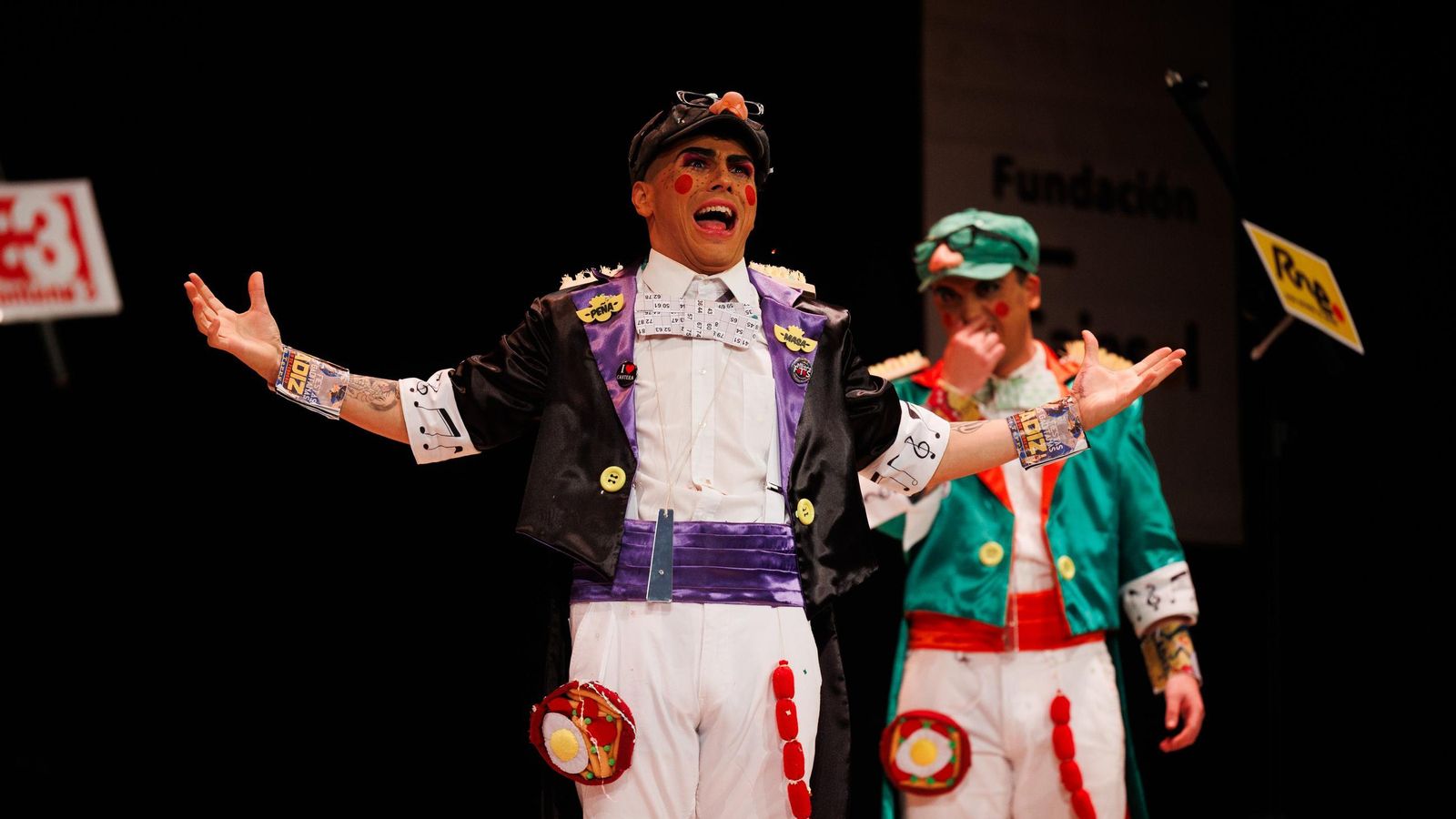 Búscate entre las mejores imágenes de la final del COAC 2025 del Carnaval de Cádiz