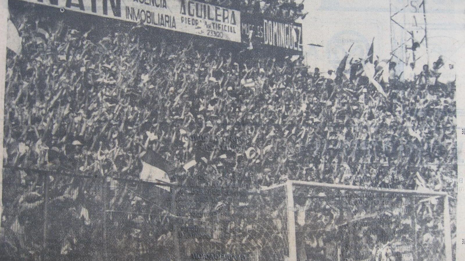 Celebración del gol de Rolón.