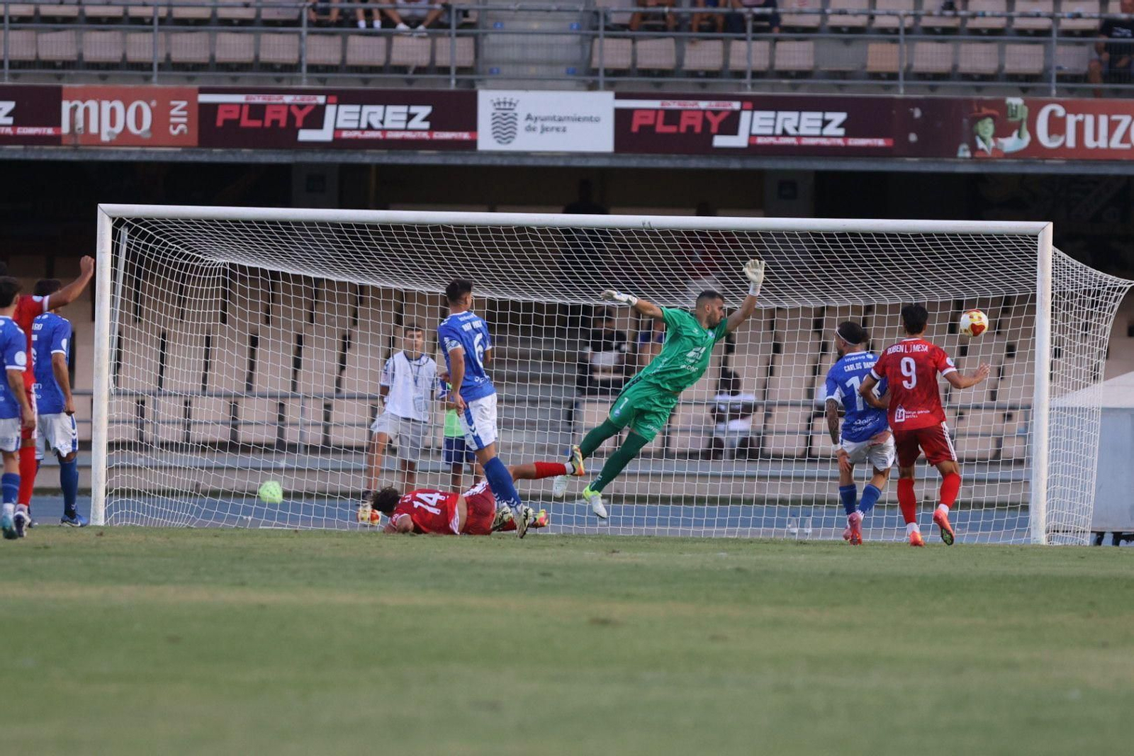 Ayala supera de cabeza a Perales en el empate a uno de la Minera.