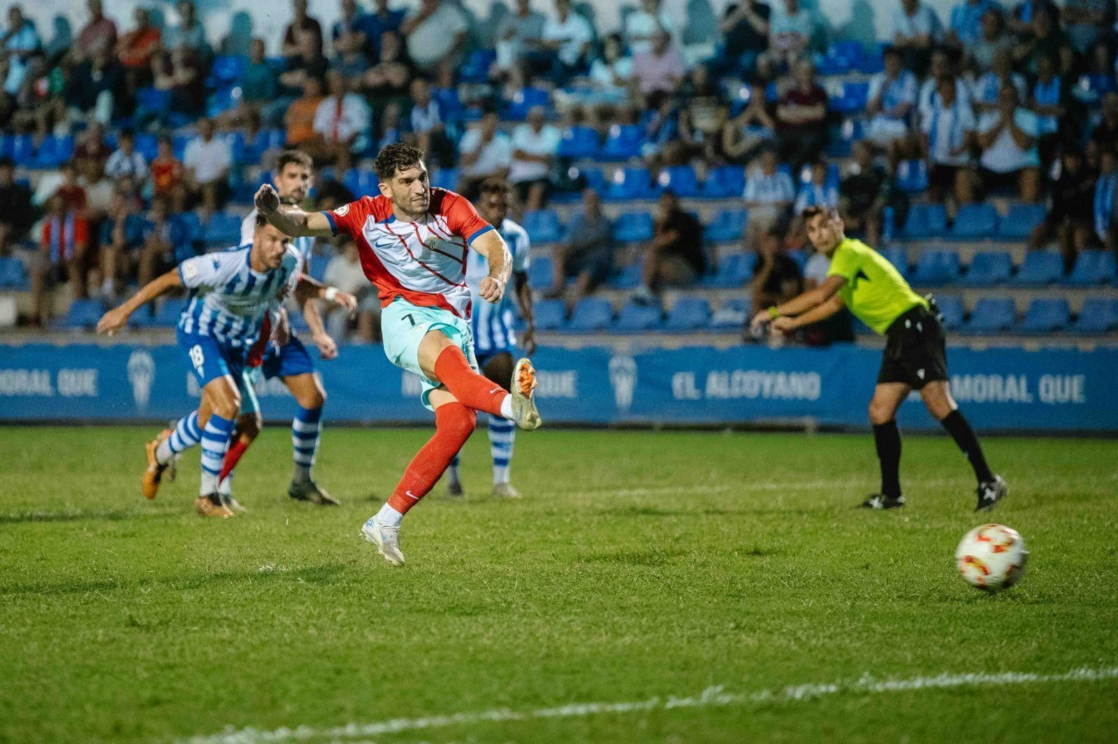 Las fotos del CD Alcoyano-Algeciras CF de Primera Federación (1-1)
