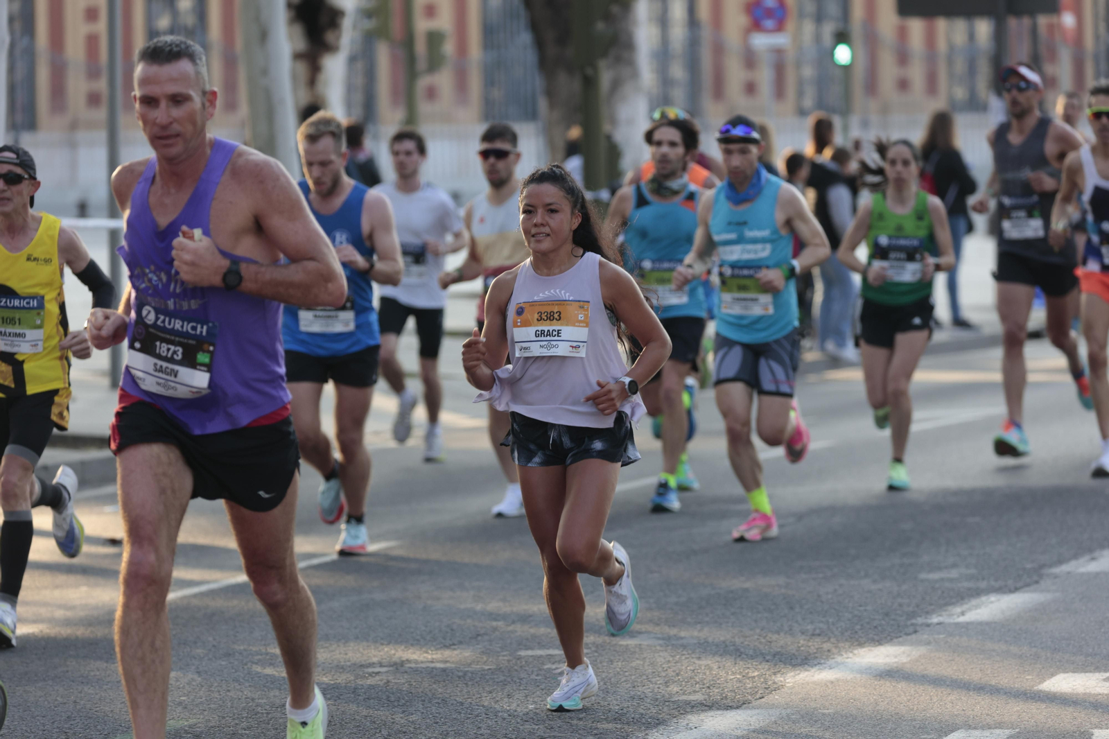 Las imágenes de la Maratón de Sevilla 2022 (11)