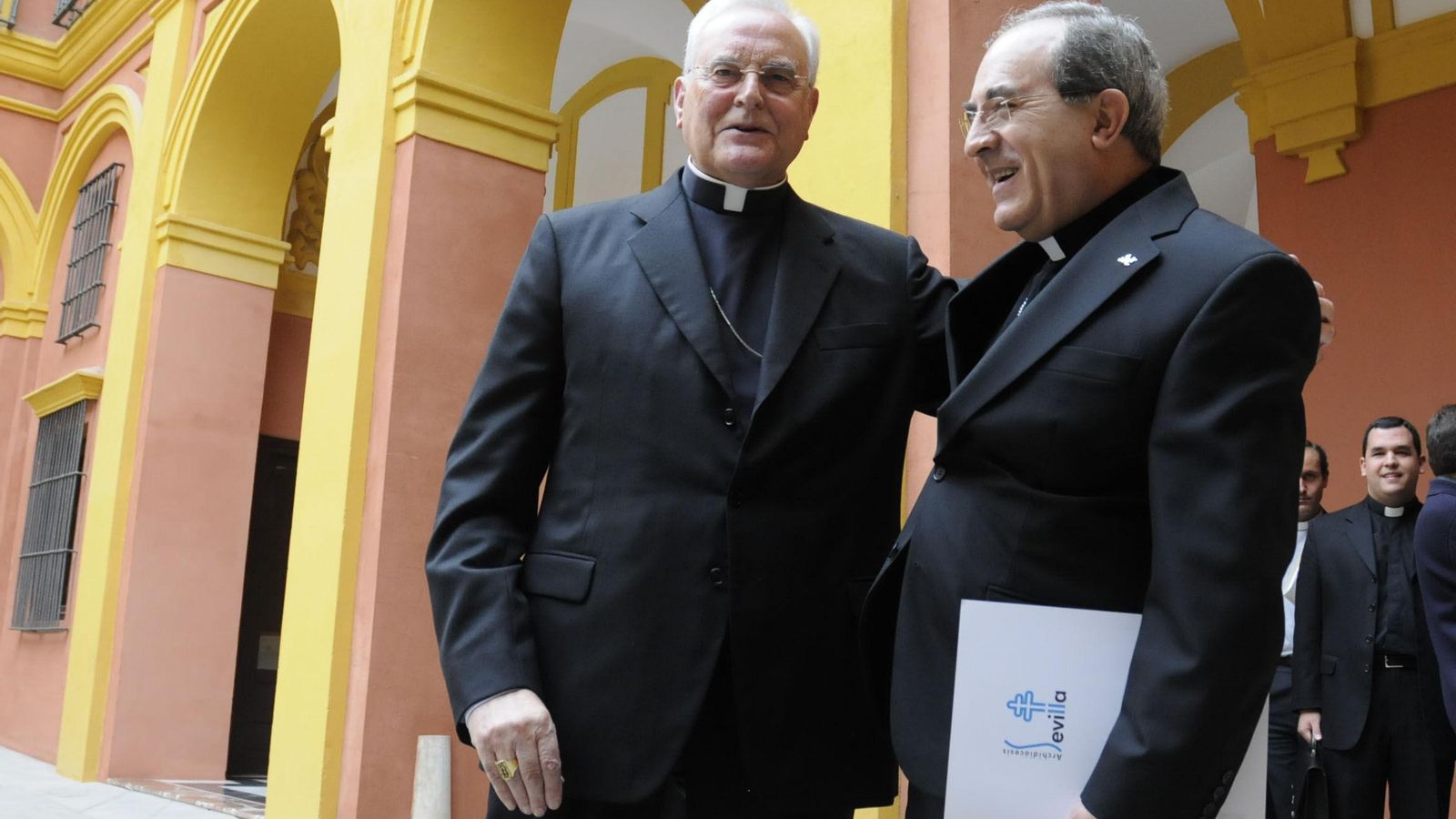 Amigo y Asenjo, en el Arzobispado en el año 2009.