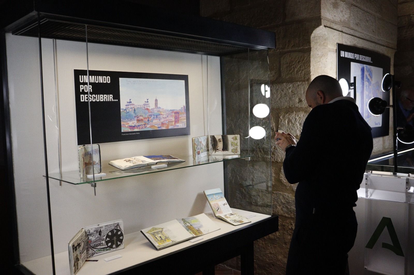 Las mejores imágenes de la exposición 'El Arte de Viajar o Viajar con Arte' en Córdoba