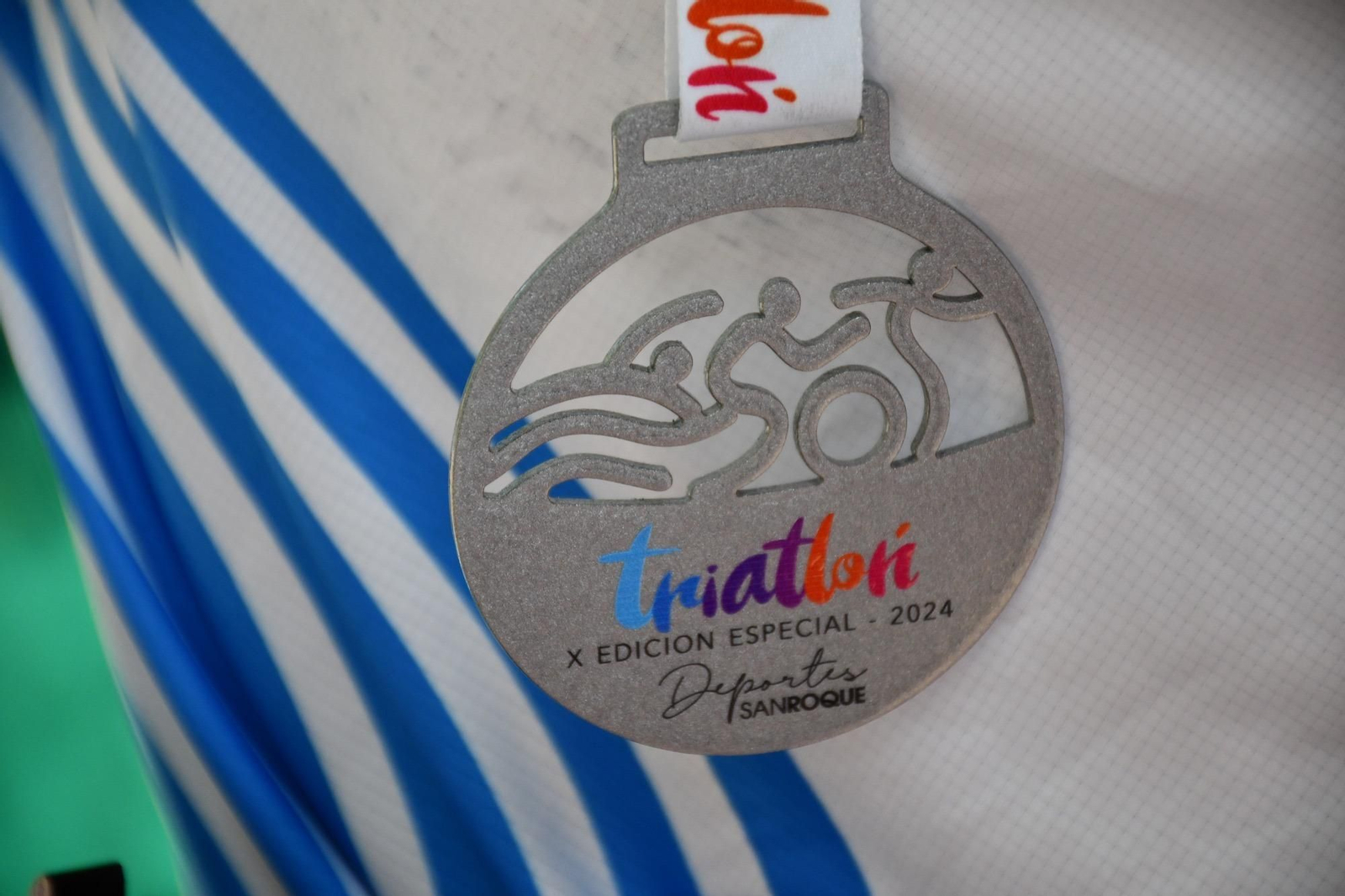 Medalla conmemorativa del X Triatlón Ciudad de San Roque. Medalla conmemorativa del X Triatlón Ciudad de San Roque.