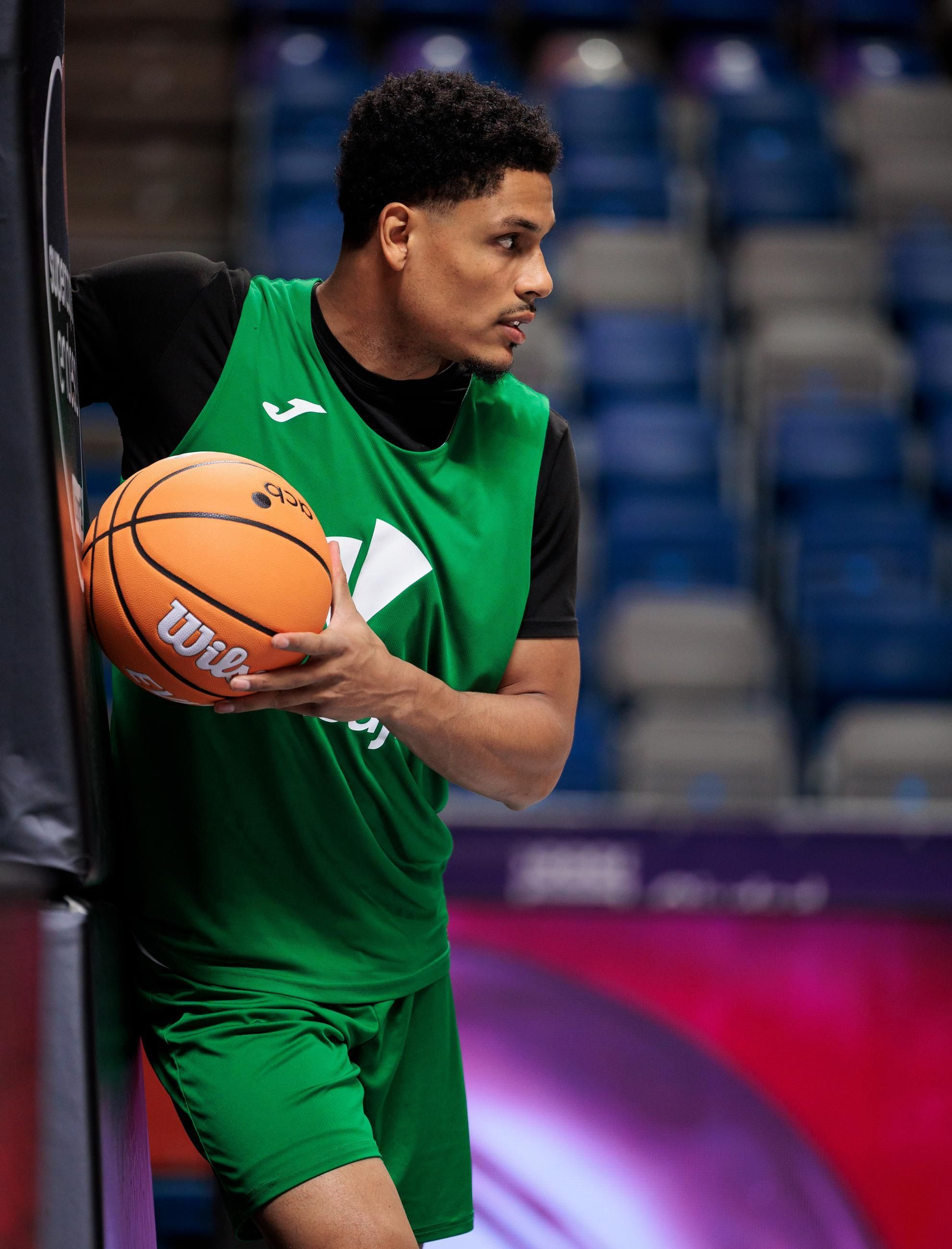 El Unicaja trabaja en el Carpena con el descarte pendiente