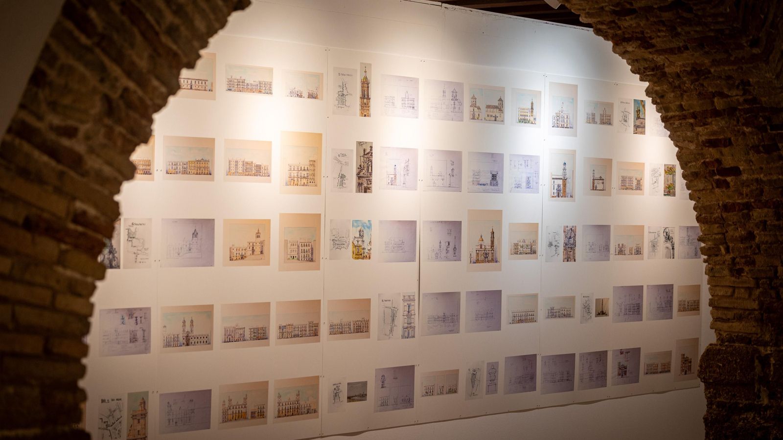 El panel en el que se muestran todas las acuarelas de la exposición.