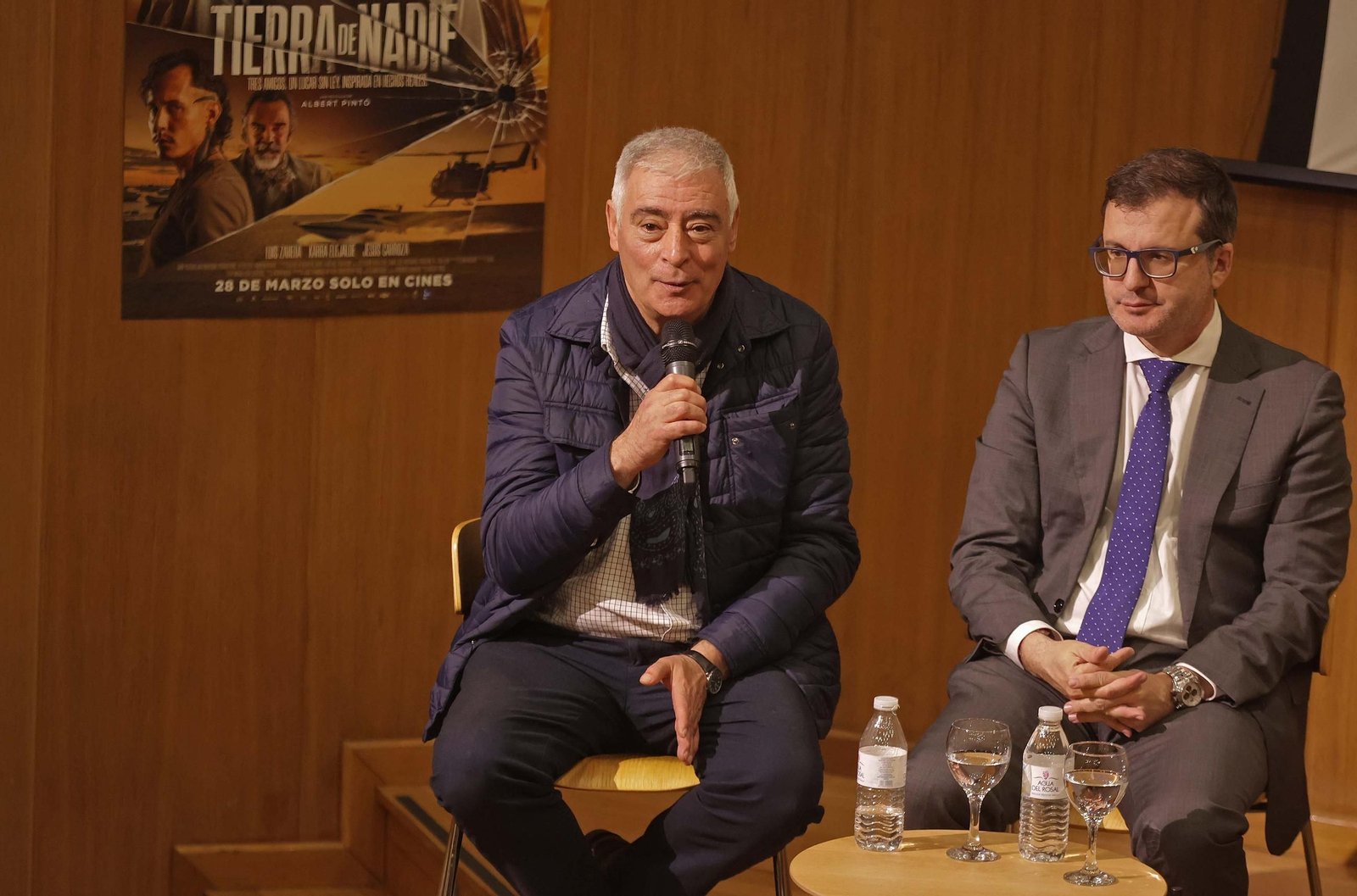 Fotos de la presentación de la película 'Tierra de Nadie' en colaboración con Coorinadora Alternativas en Algeciras