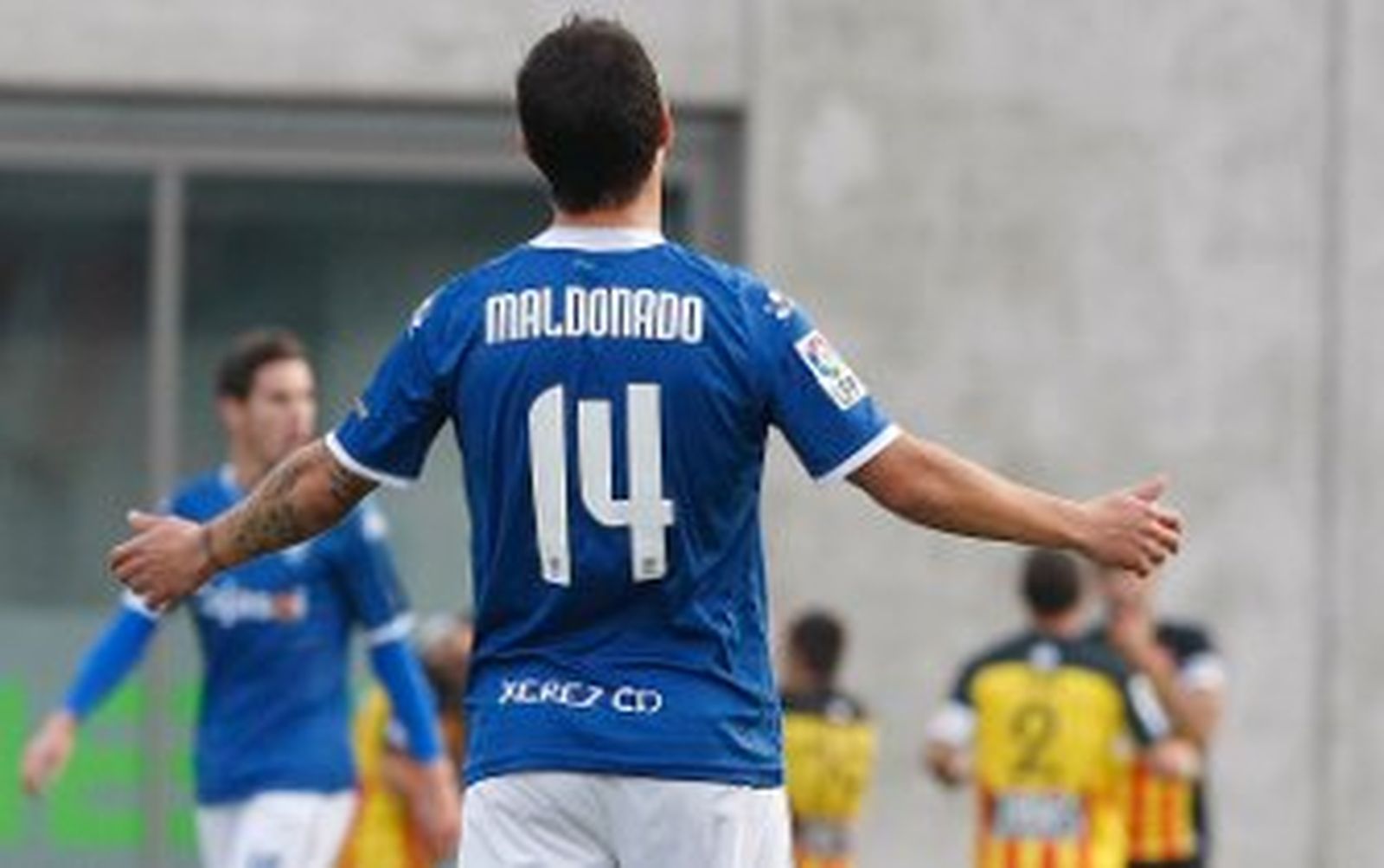 Sin defensa ni ataque (0-2)