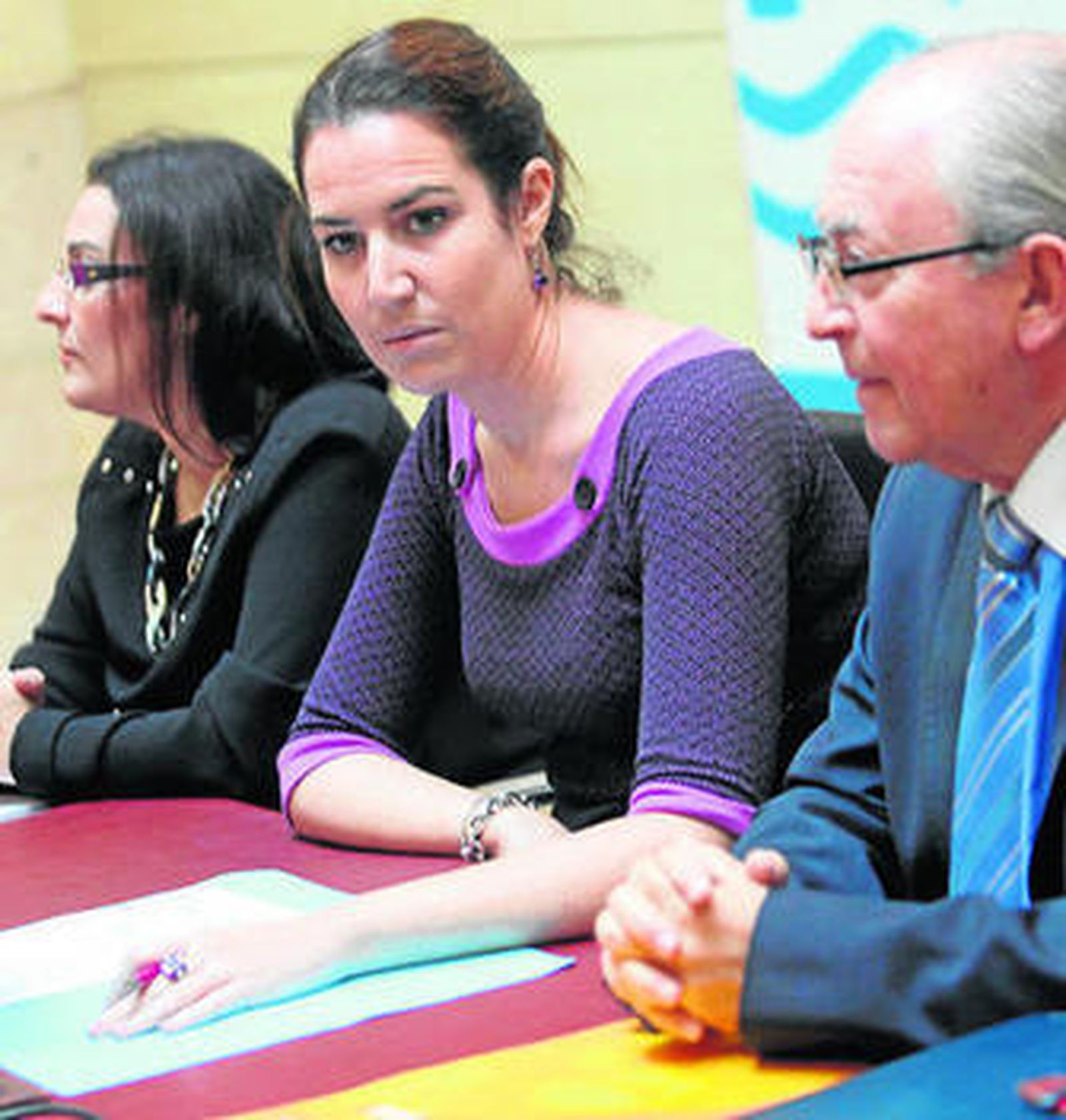 Victoria Zarzuela, Paula Conesa y Diego de Salas, ayer.