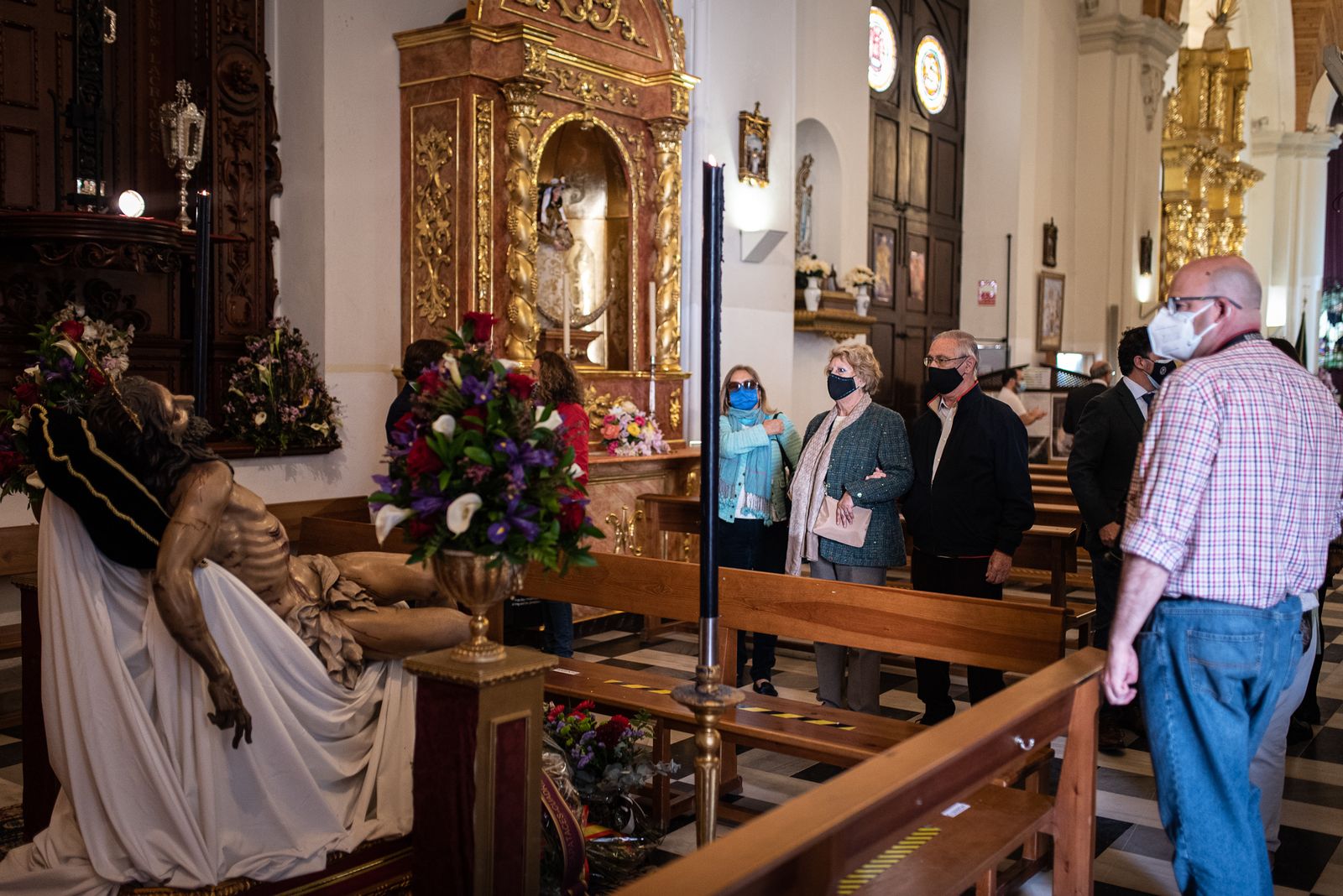 Jueves Santo: Imágenes de las Hermandades del Nazareno y Oración en el Huerto