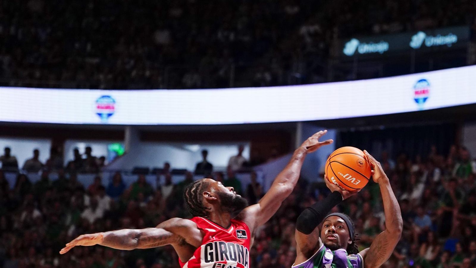 El Unicaja-Girona, en fotos