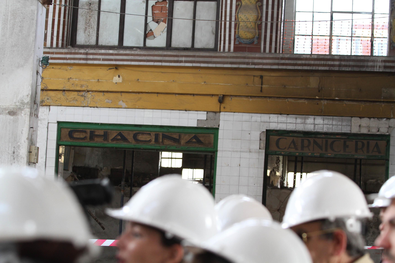La visita del alcalde a las obras del Mercado Puerta de la Carne, en imágenes