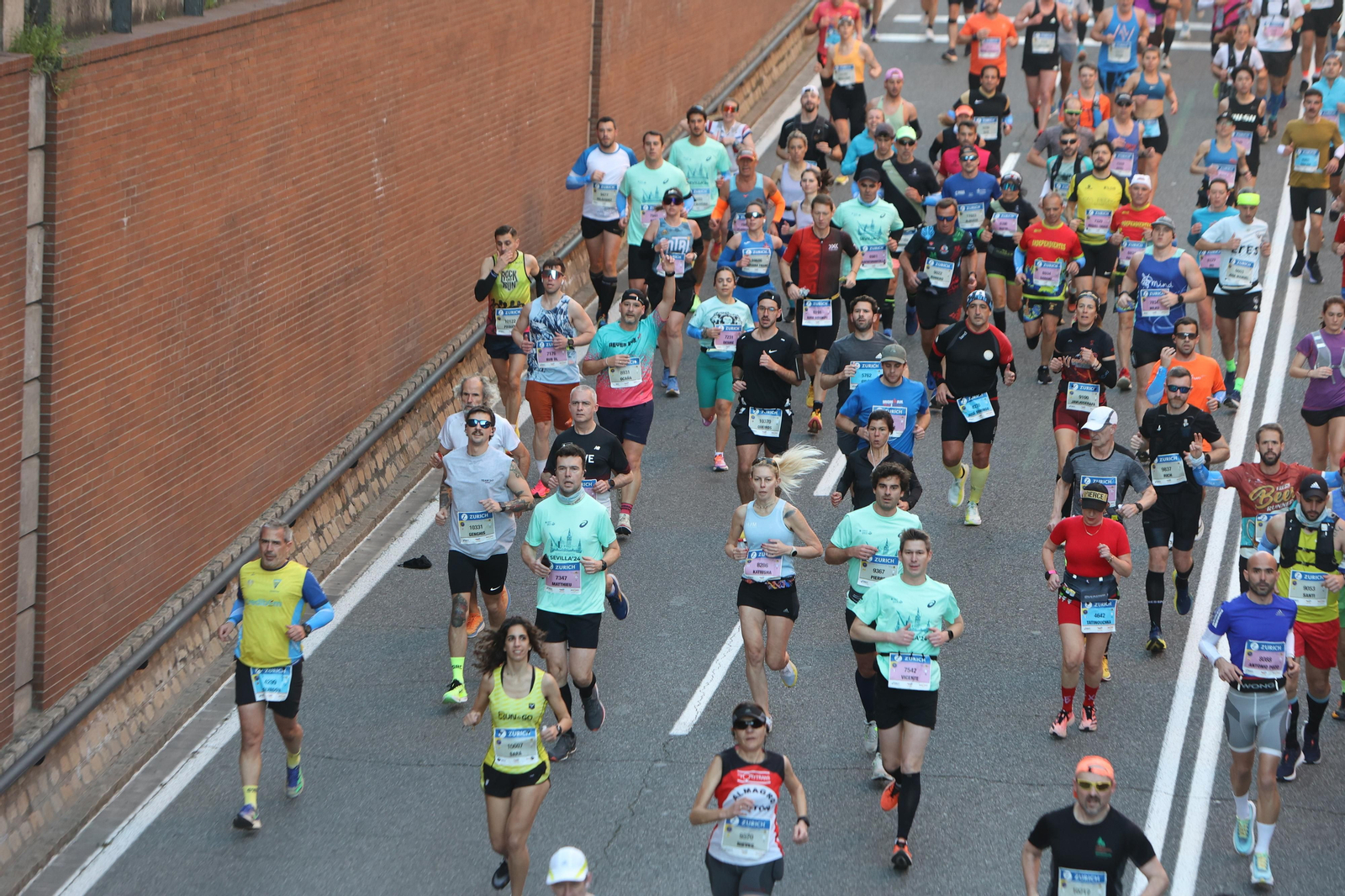 Búscate en la Zurich maratón de Sevilla