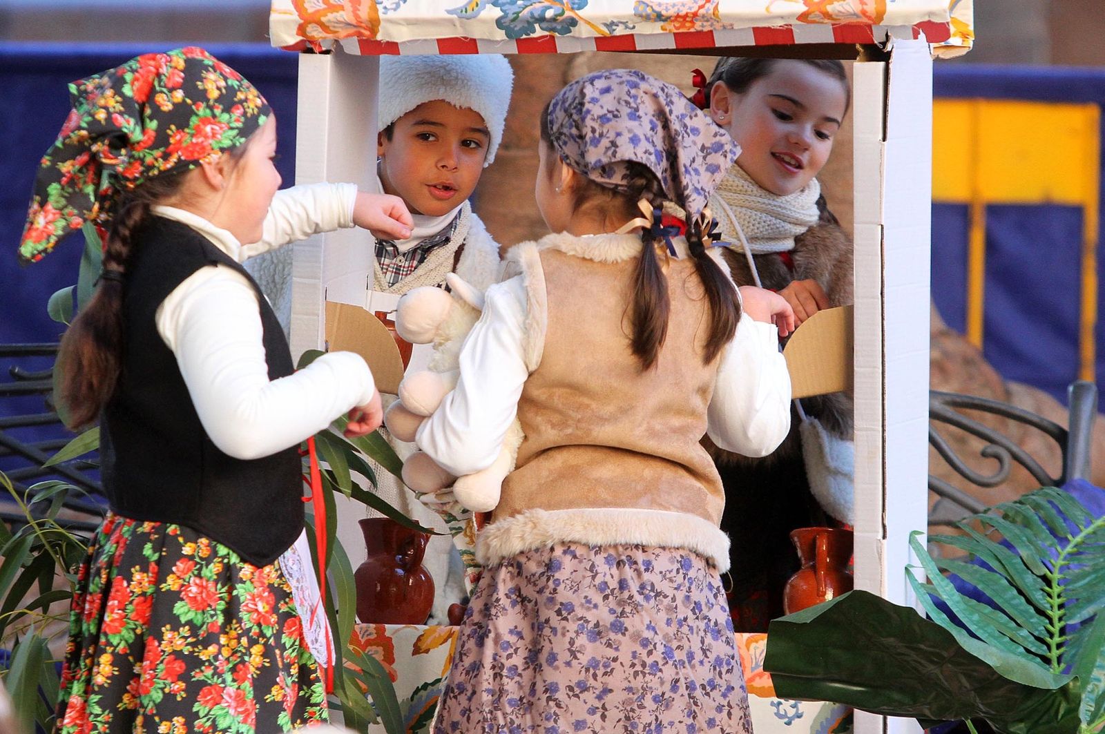 Imágenes del Belén viviente del Colegio María Inmaculada.