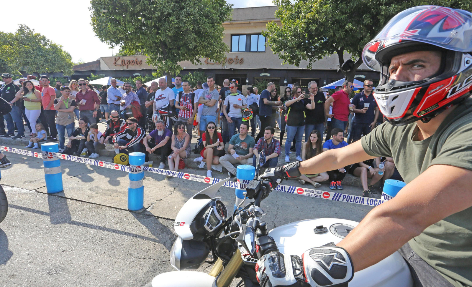 El ambiente en la Motorada, en imágenes