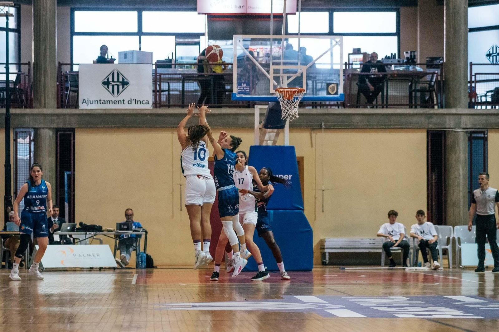 El Unicaja-Azul Marino Viajes Mallorca, en fotos