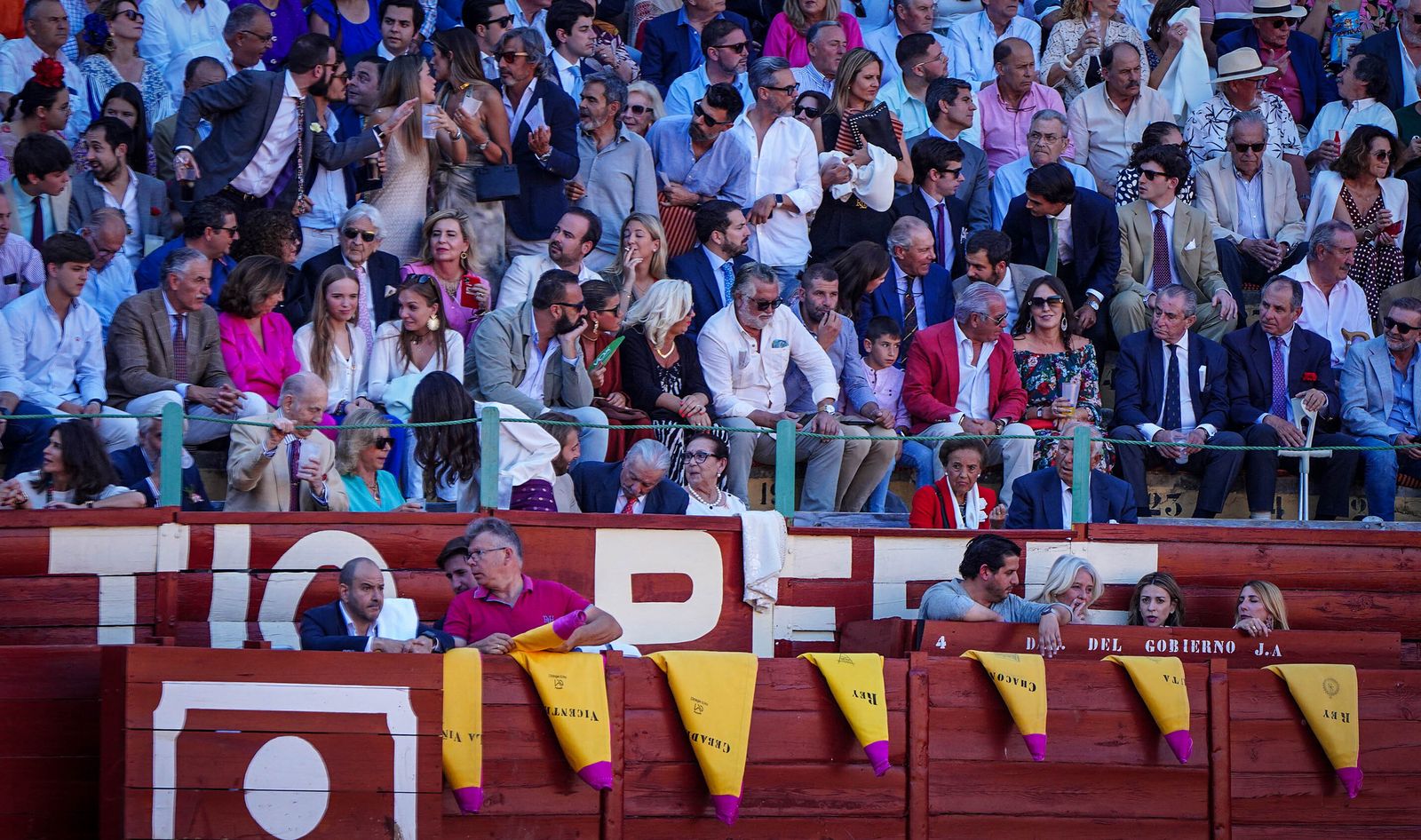 Puerta grande para Roca Rey y El Juli en la plaza de toros de Jerez