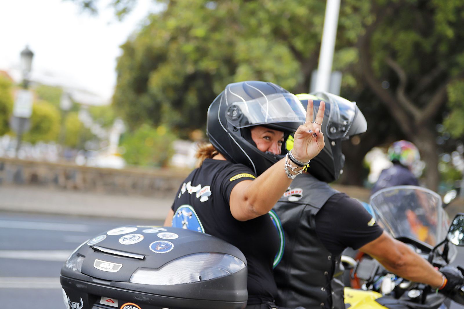 Las motos del club Descubridores toman las calles de Huelva