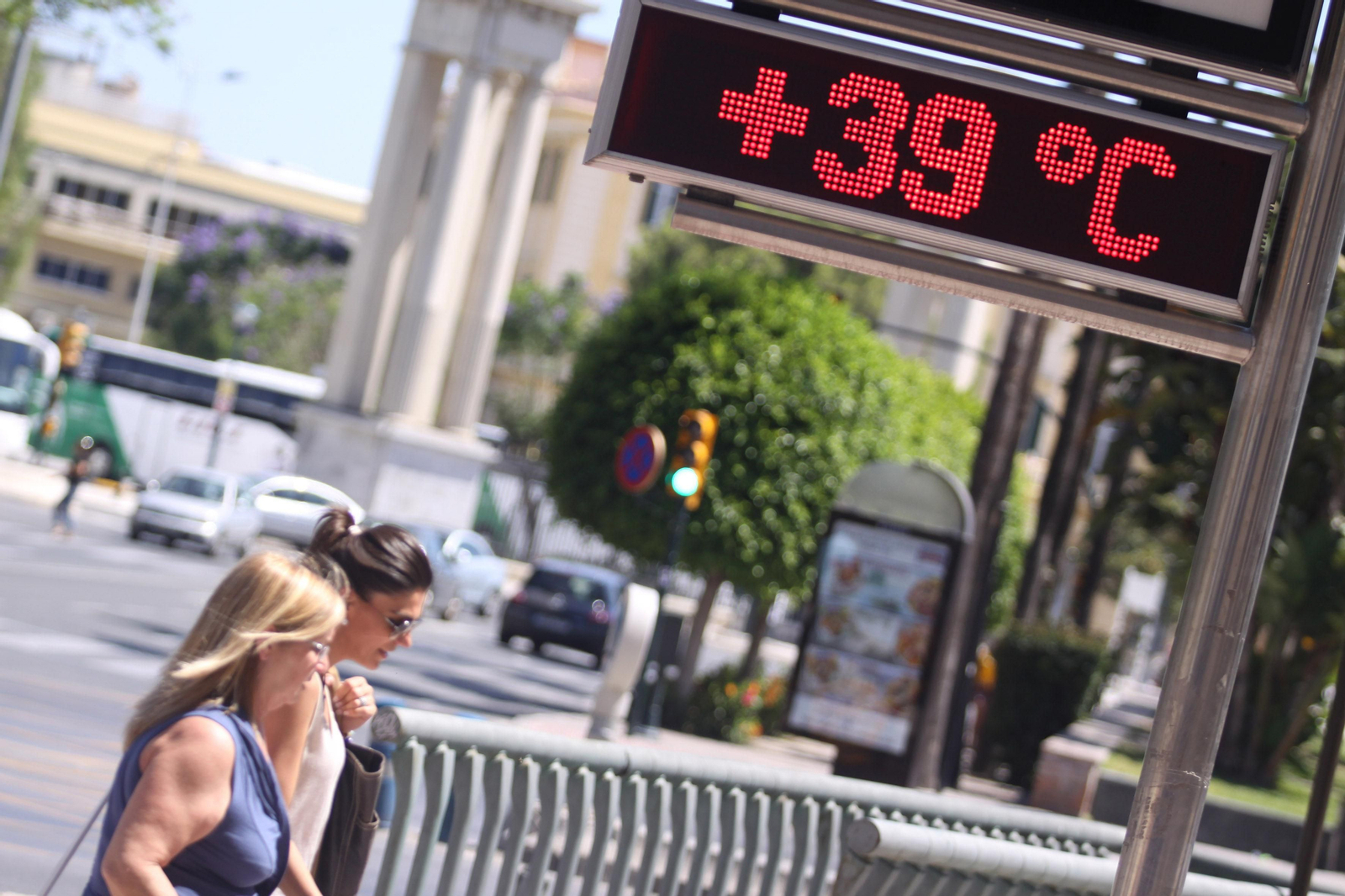 Altas temperaturas en Málaga al llegar verano.