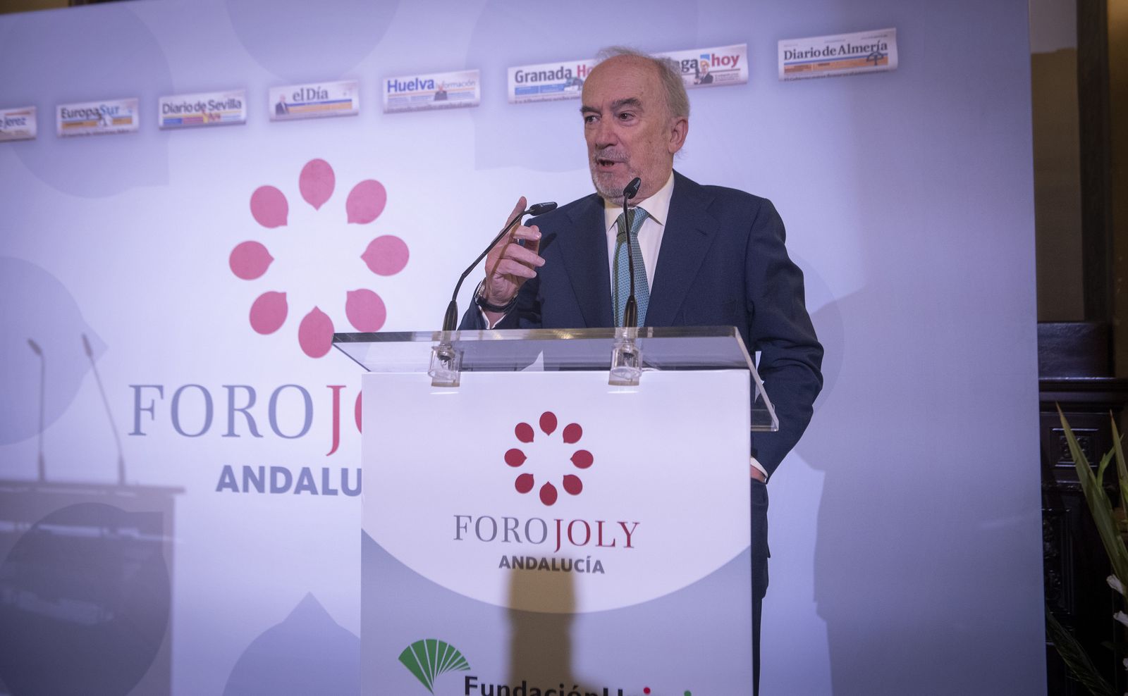 Imágenes del Foro Joly con el director de la Real Academia Española, Santiago Muñoz Machado