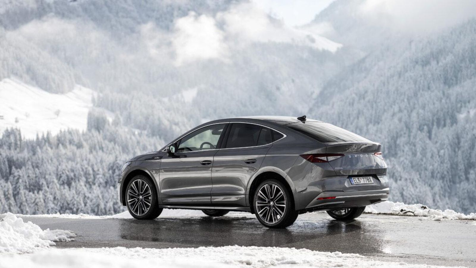 La oferta comercial de este eléctrico de Skoda se limita, en el caso del 80, a un único acabado; por dos para el 80 X.