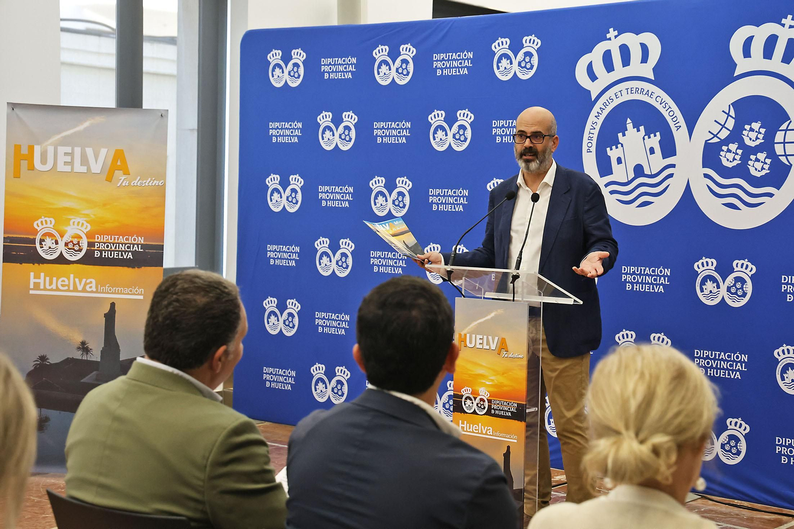 Imágenes de la presentación de la revista de Turismo "Huelva Tu Destino"