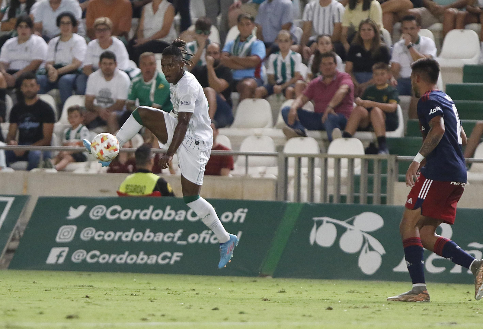 Las imágenes de la victoria del Córdoba CF ante el Rayo Majadahonda en El Arcángel