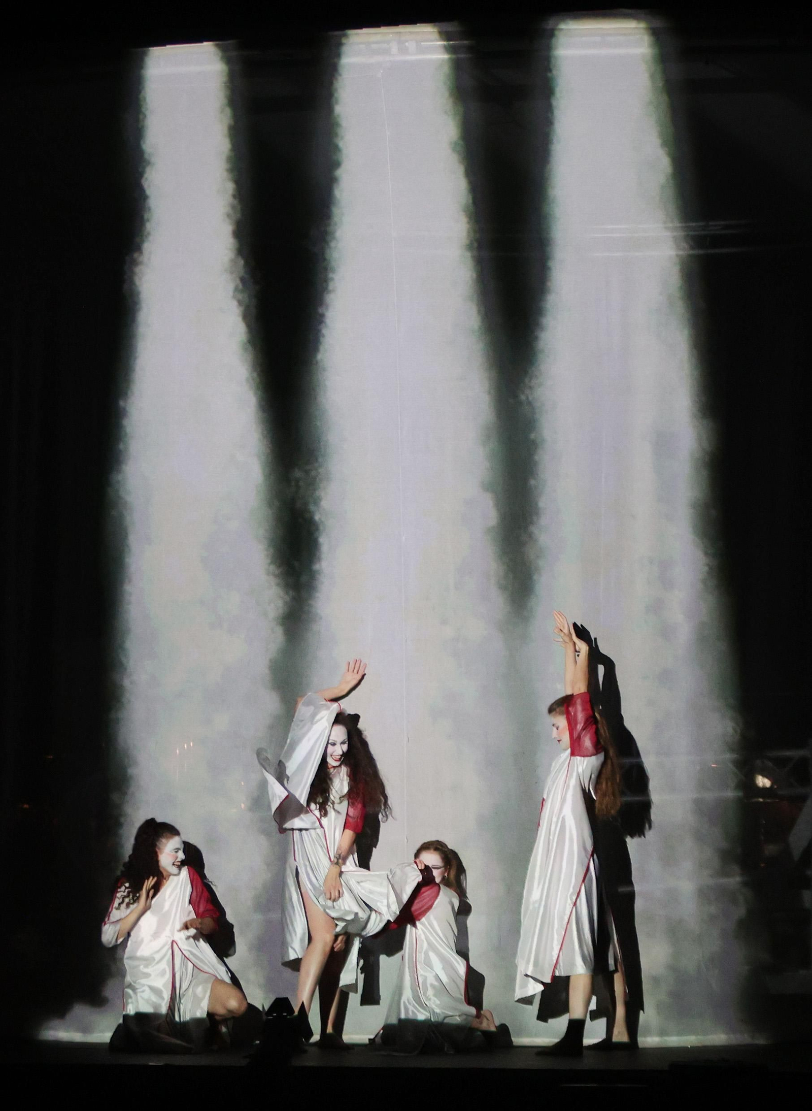 Imágenes de la ópera 'Carmina Burana' en Jerez